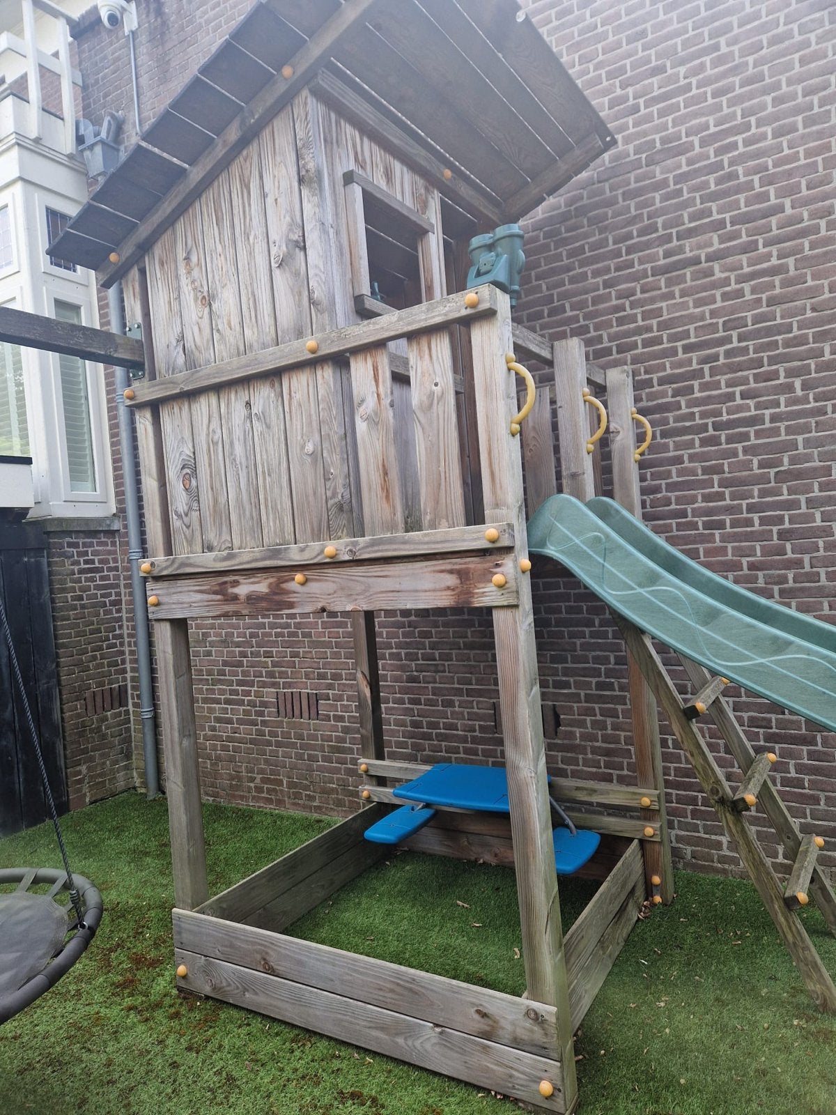 Speelhuisje met glijbaan, schommel en trampoline, Kinderen en Baby's, Speelgoed | Buiten | Speeltoestellen, Ophalen of Verzenden