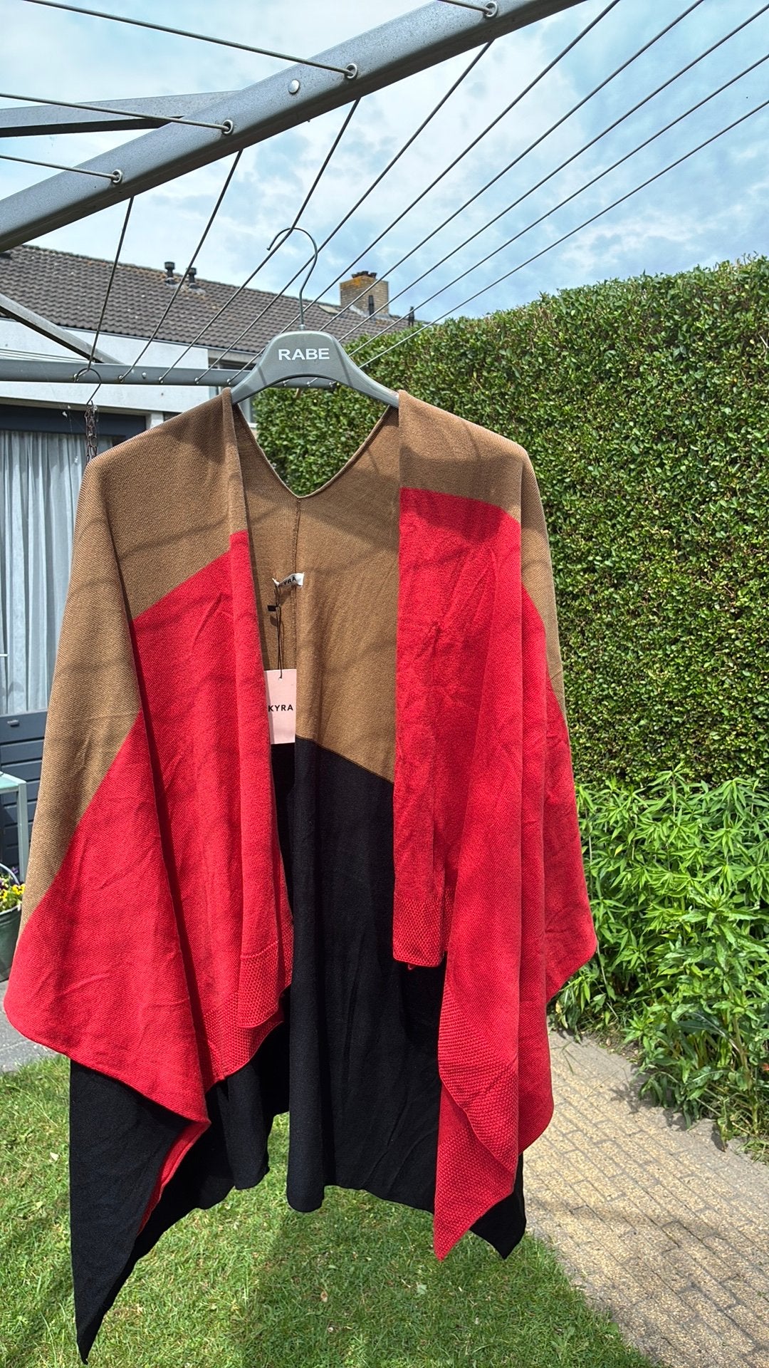 Nieuwe omslagdoek van Kyra ., Ophalen of Verzenden, Zo goed als nieuw, Maat 46/48 (XL) of groter