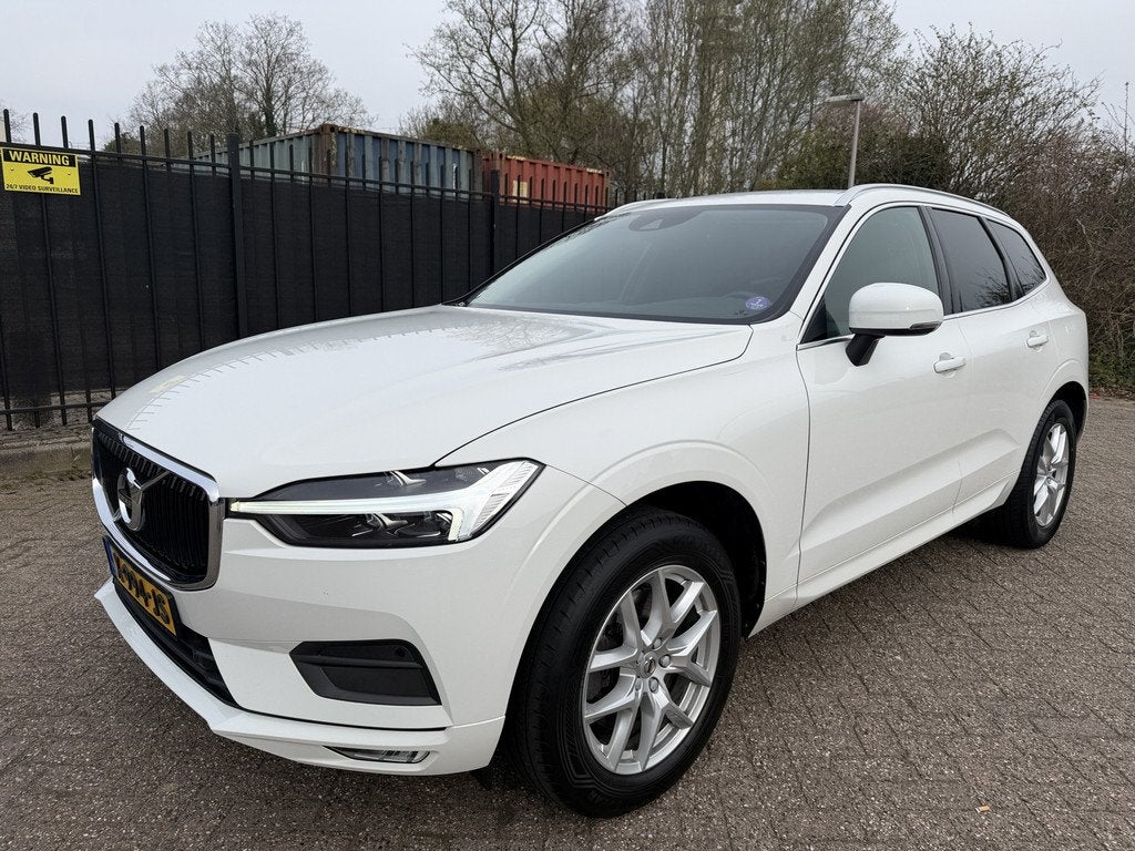 Volvo XC60 2.0 B4 R-Design Carplay/Leer/Camera Mild Hybrid, 15 km/l, Gebruikt, 1969 cc, Wit
