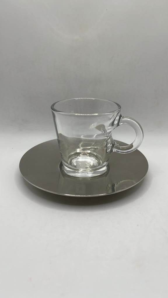 Nespresso espresso kop en schotel, designatelier Oï, Ophalen of Verzenden, Gebruikt, Gebruiksvoorwerp