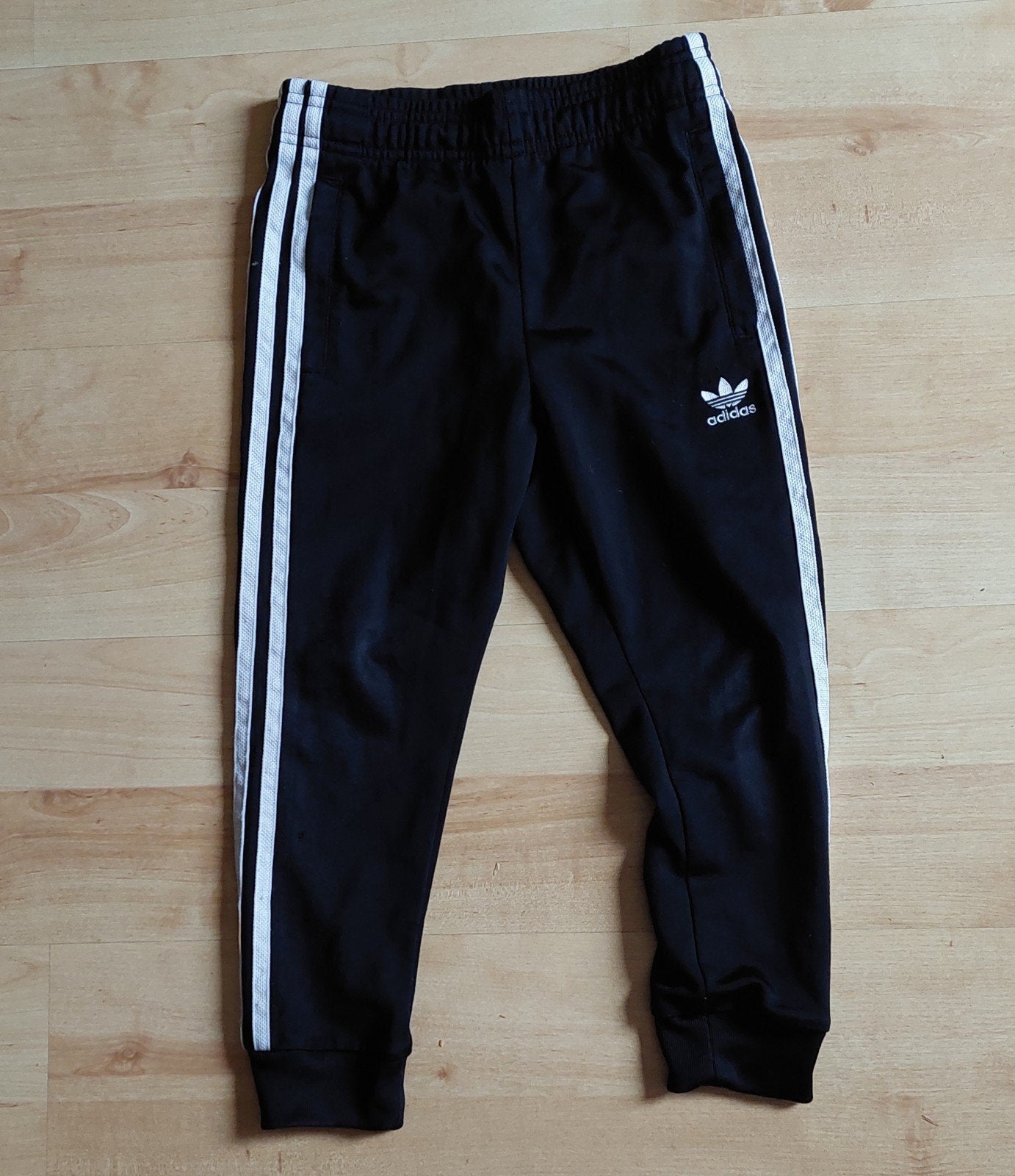 Adidas trainingsbroek, zwart, maat 116, Broek, Adidas, Jongen of Meisje, Ophalen of Verzenden