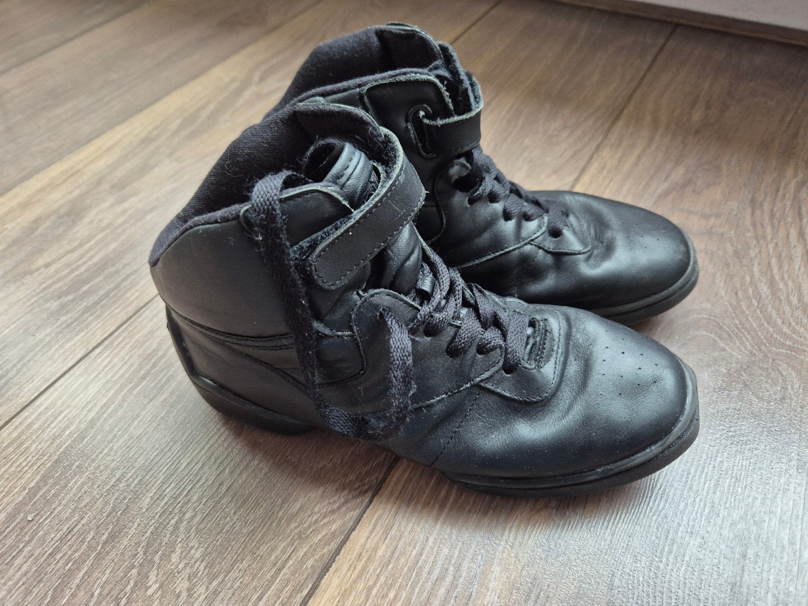 Papillon dansschoenen maat 38 - Klittenband defect, Ophalen of Verzenden, Gebruikt, Schoenen