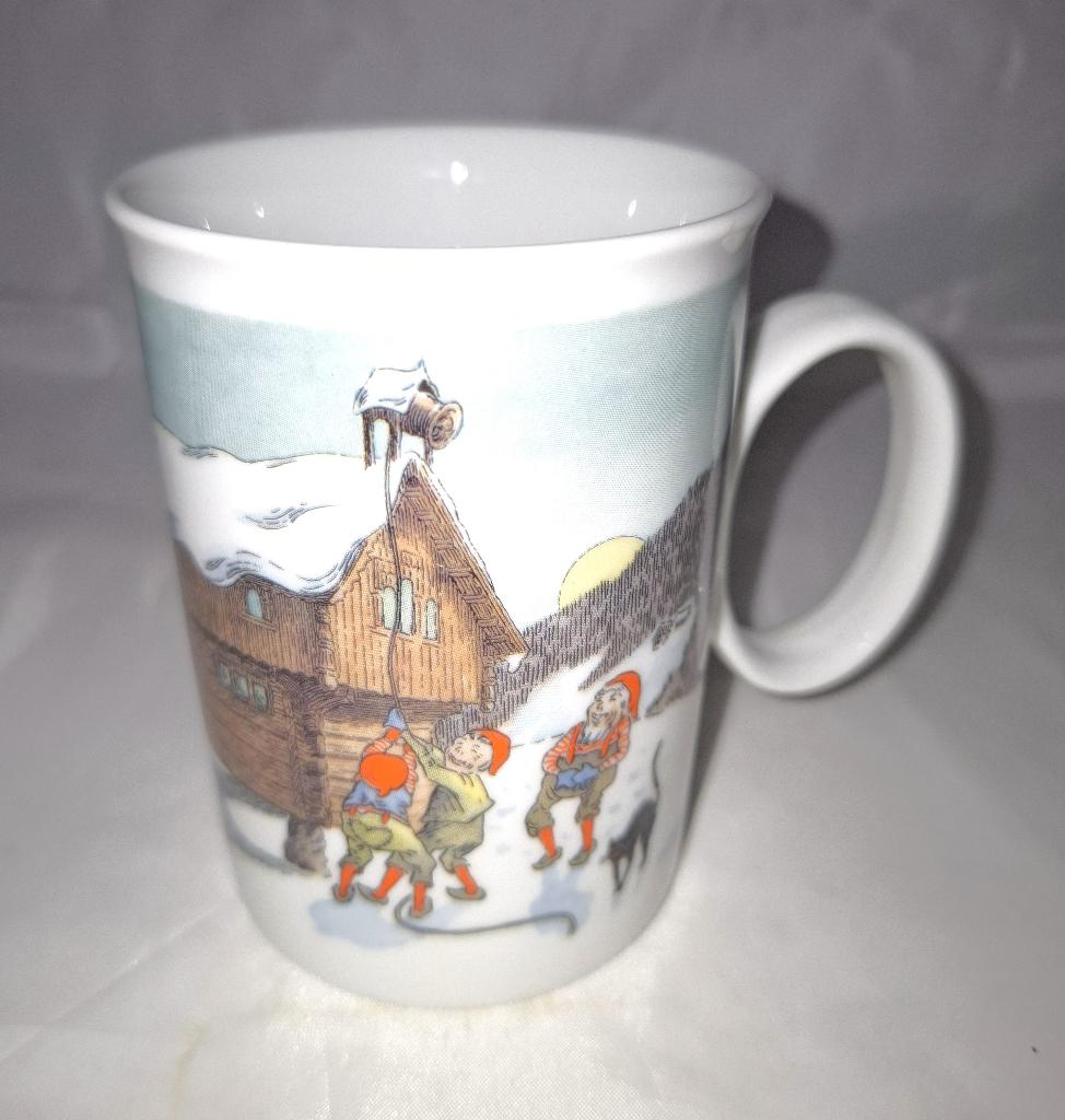 Porsgrund Julekrus Nisser kerstmok, Ophalen of Verzenden, Zo goed als nieuw, Overige stijlen, Kop(pen) en/of Schotel(s)