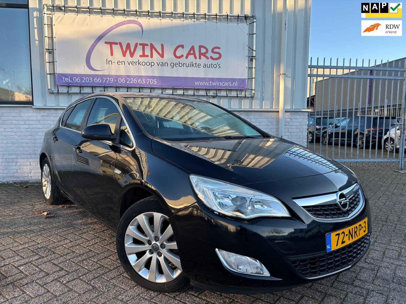 Opel Astra 1.6 Cosmo 5drs automaatbak is defect, Auto's, Opel, Euro 5, 680 kg, 4 cilinders, 116 pk