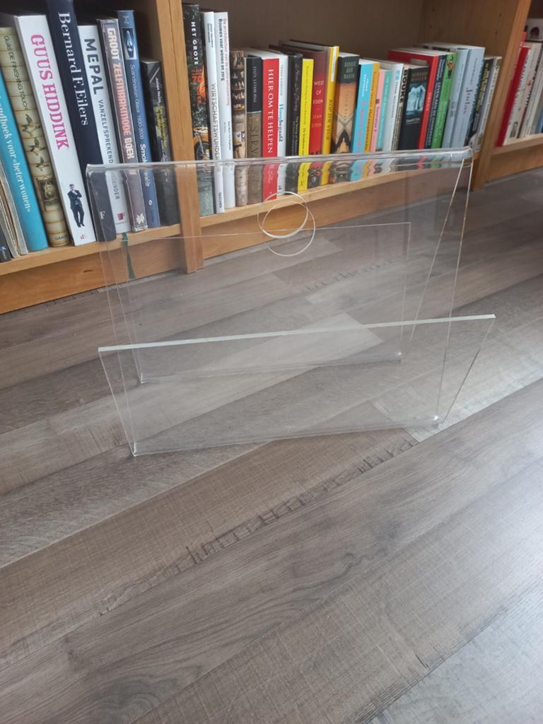 Plexiglazen tijdschriftenhouder. Eighties. Vintage, Huis en Inrichting, Woonaccessoires | Krantenbakken en Lectuurbakken, Ophalen of Verzenden