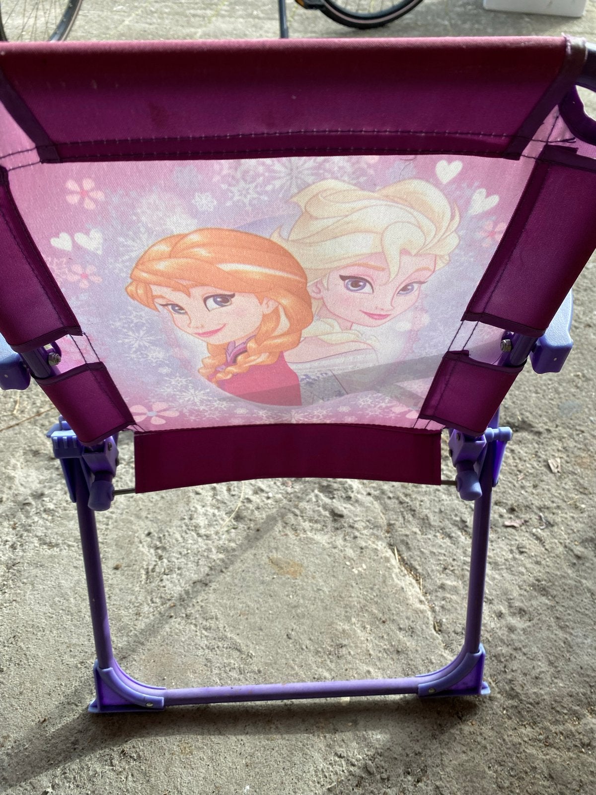Frozen strandstoeltje - Elsa en Anna kinderstoel, Ophalen, Gebruikt
