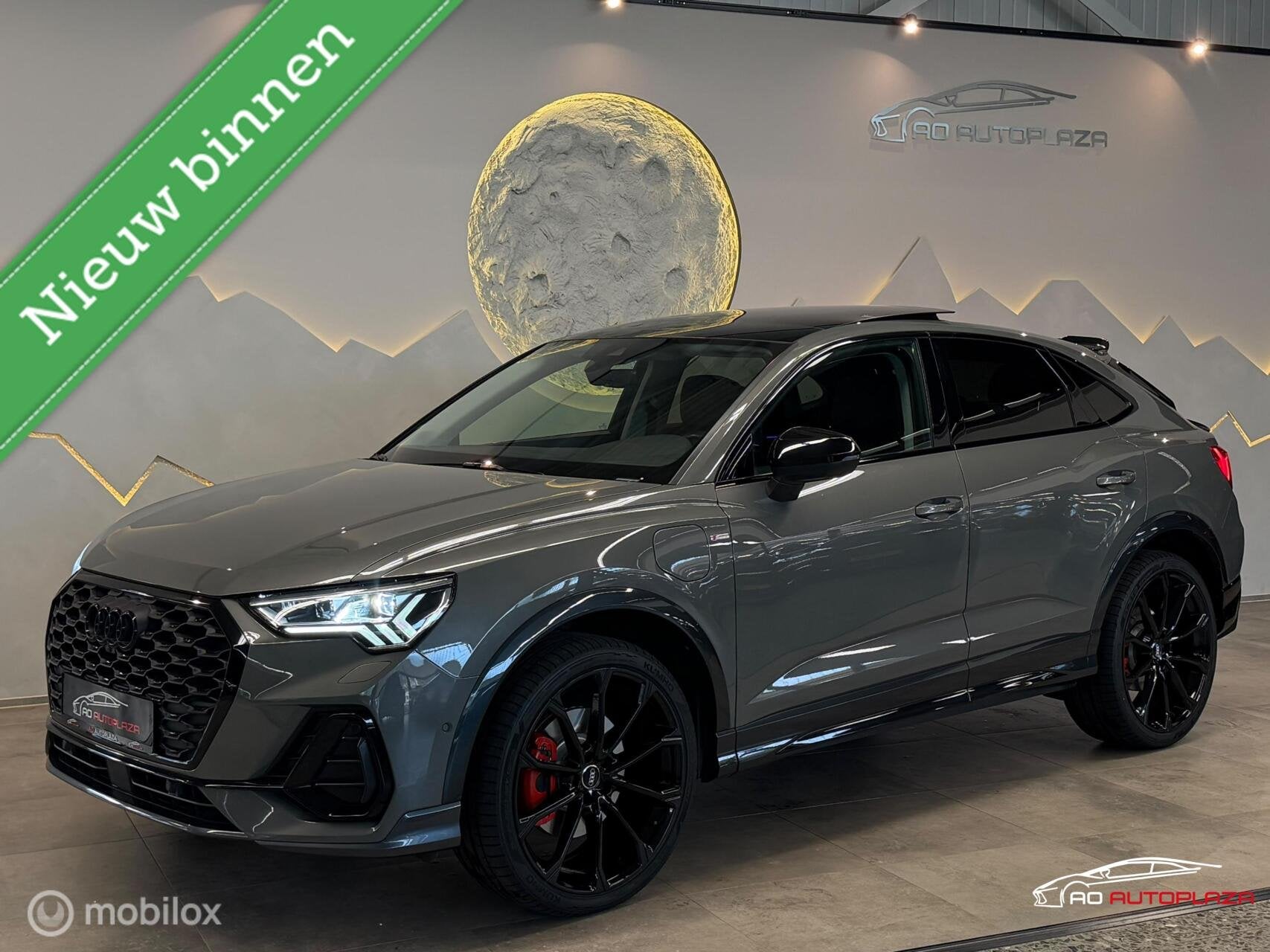 Audi Q3 Sportback 45 TFSI e S-line Panorama/RS Q3 look/Sonos, Auto's, Dealer onderhouden, Zwart, 245 pk, Hybride Elektrisch/Benzine
