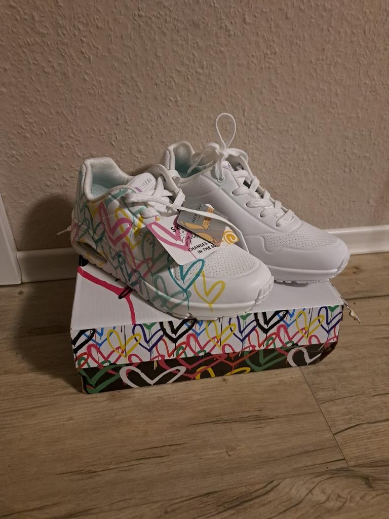 skechers type uno changed love maat 38 nieuw, Ophalen of Verzenden, Nieuw, Zwart, Sneakers of Gympen
