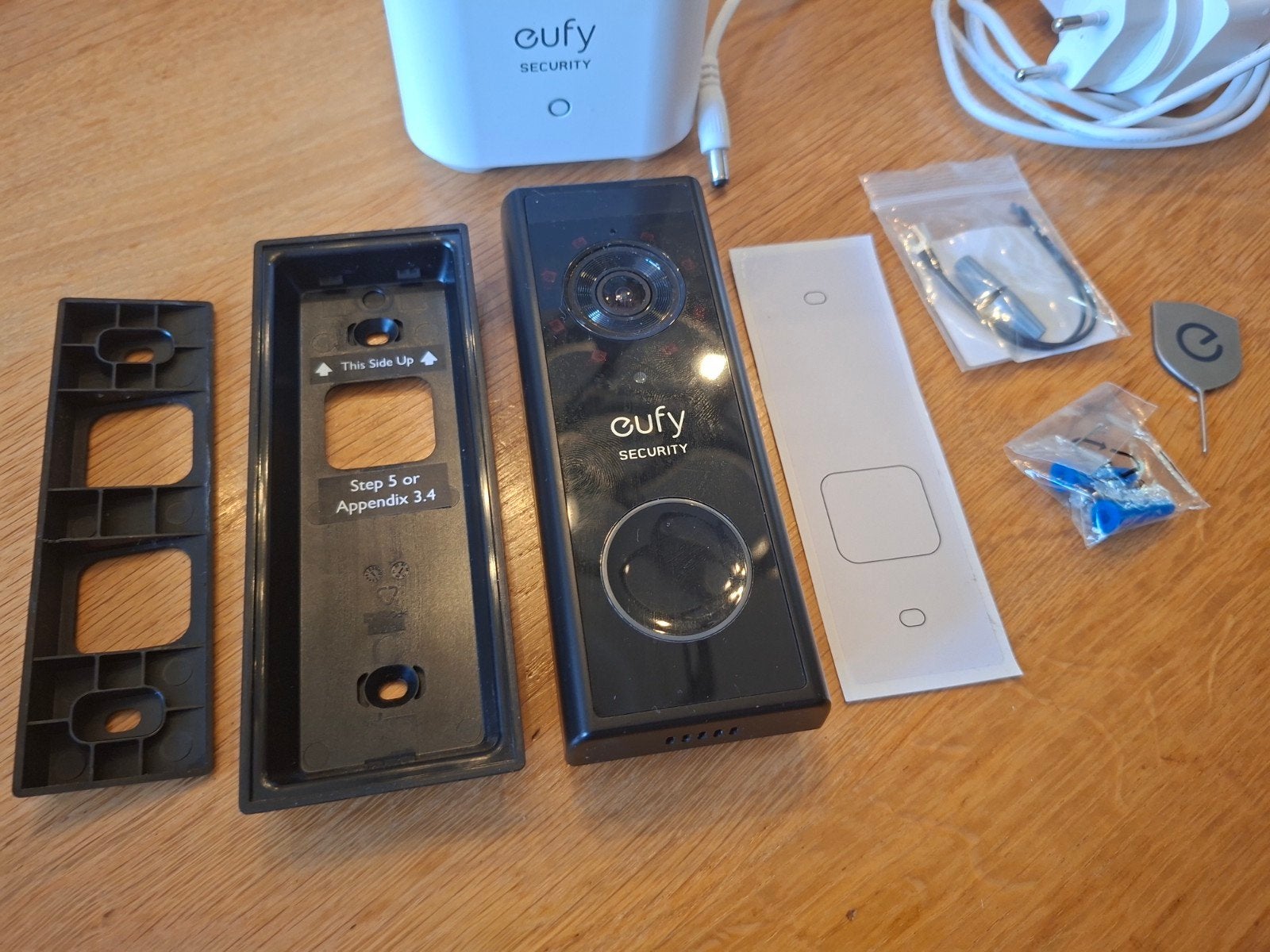 Eufy Video Deurbel 2K (T8210) met HomeBase 2, Ophalen of Verzenden, Gebruikt, Buitencamera