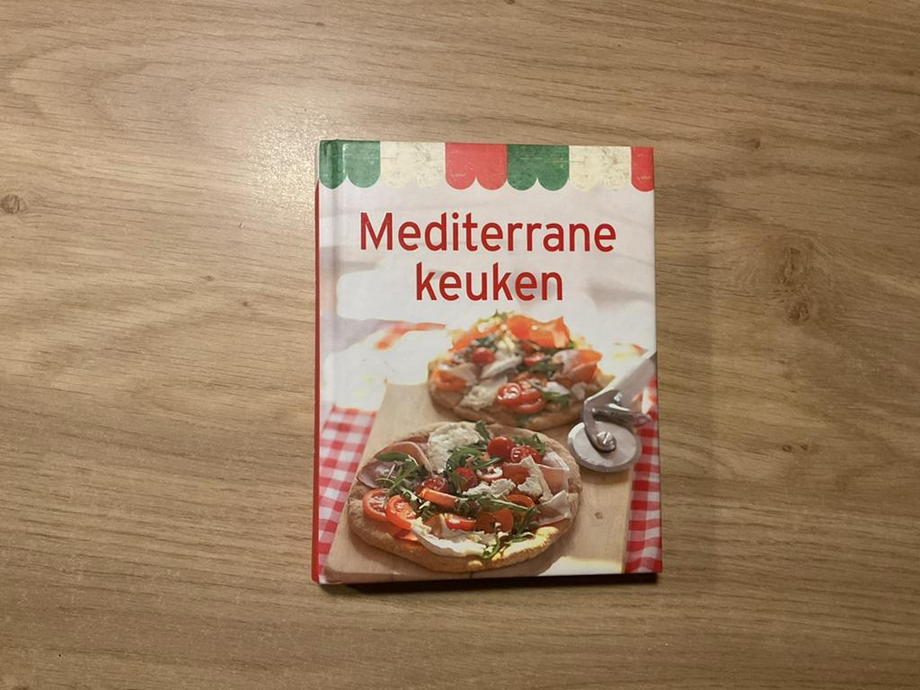 Mediterrane keuken kookboek, Ophalen of Verzenden, Zo goed als nieuw