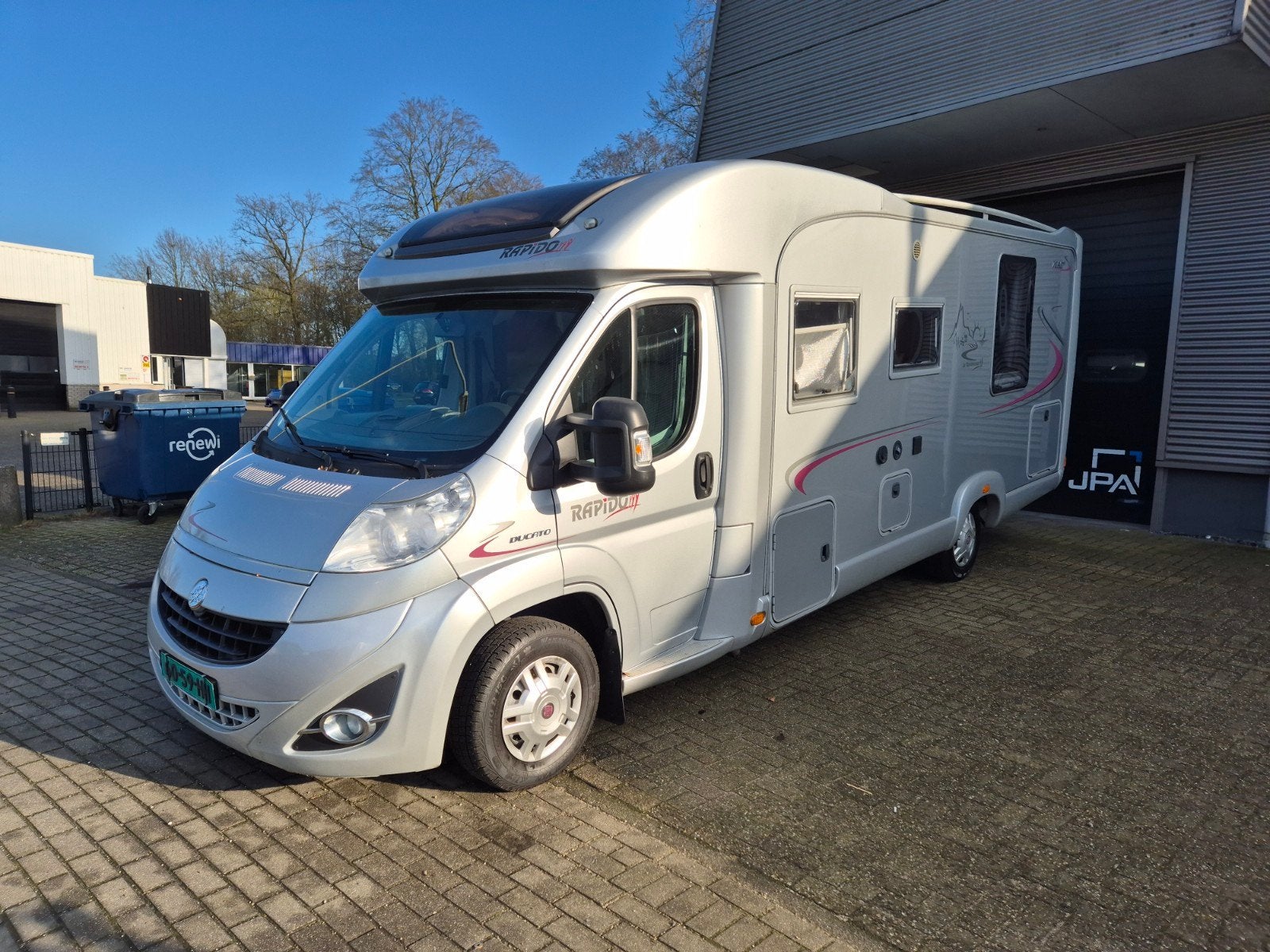 Rapido 7090F camper met Fiat onderstel en queens bed, Afzuigkap, Ringverwarming, Fiat, 7 tot 8 meter