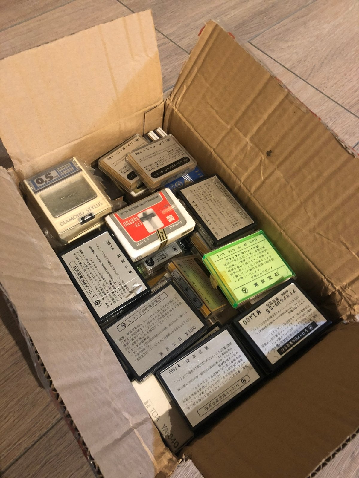61 stuks toshiba hitachi diatone victor etc MM stylus, Audio, Tv en Foto, Platenspelers, Ophalen of Verzenden, Nieuw, Platenspeler-onderdeel