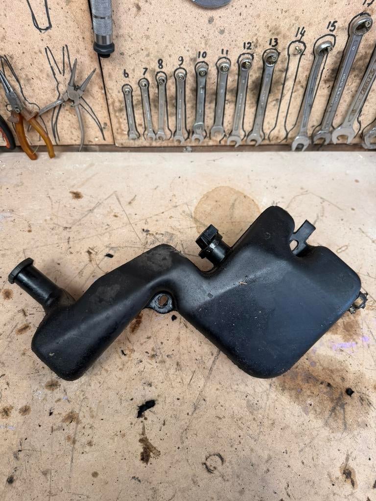 Piaggio tph typhoon olie tank 50cc 125cc 180cc, Motoren, Tuning en Styling, Ophalen of Verzenden