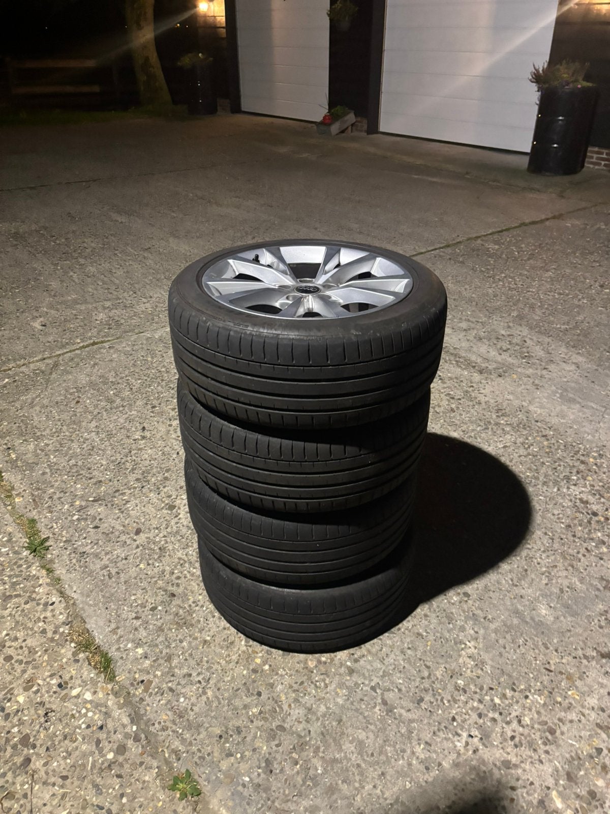 4 goeie audi velgen met band 17 inch, Ophalen, Zo goed als nieuw