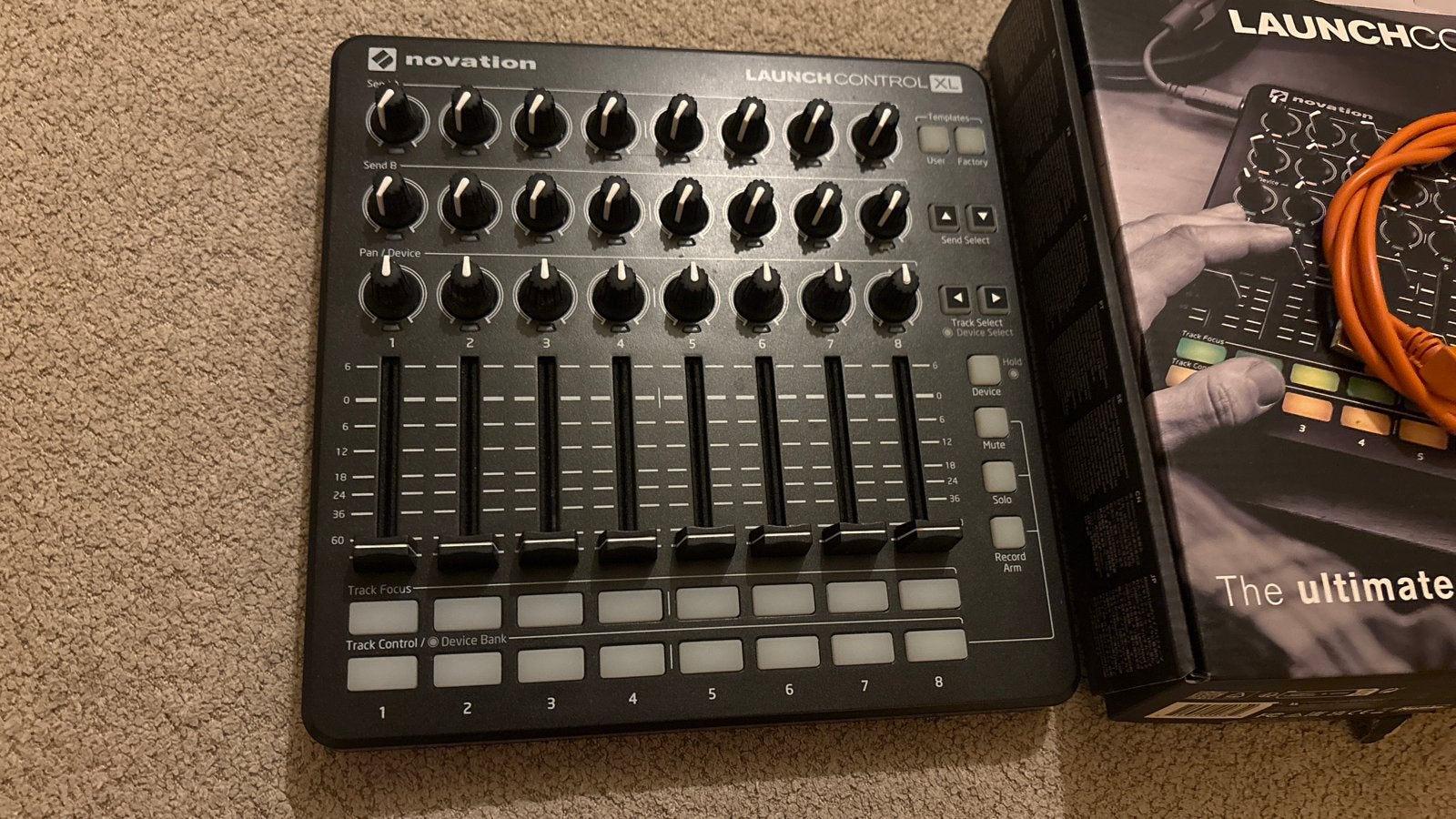 Novation LaunchControl XL MIDI Controller, Muziek en Instrumenten, Midi-apparatuur, Ophalen of Verzenden, Zo goed als nieuw