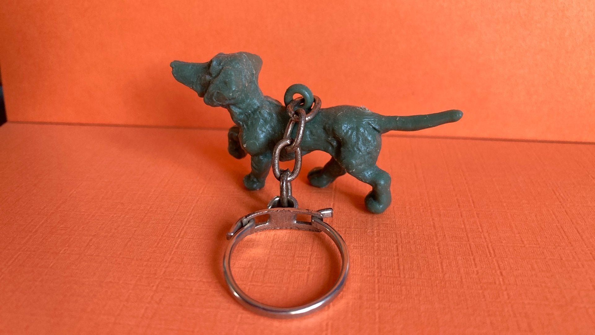 Teckel 5cm vintage sleutelhanger, Ophalen of Verzenden, Beeldje of Figuurtje