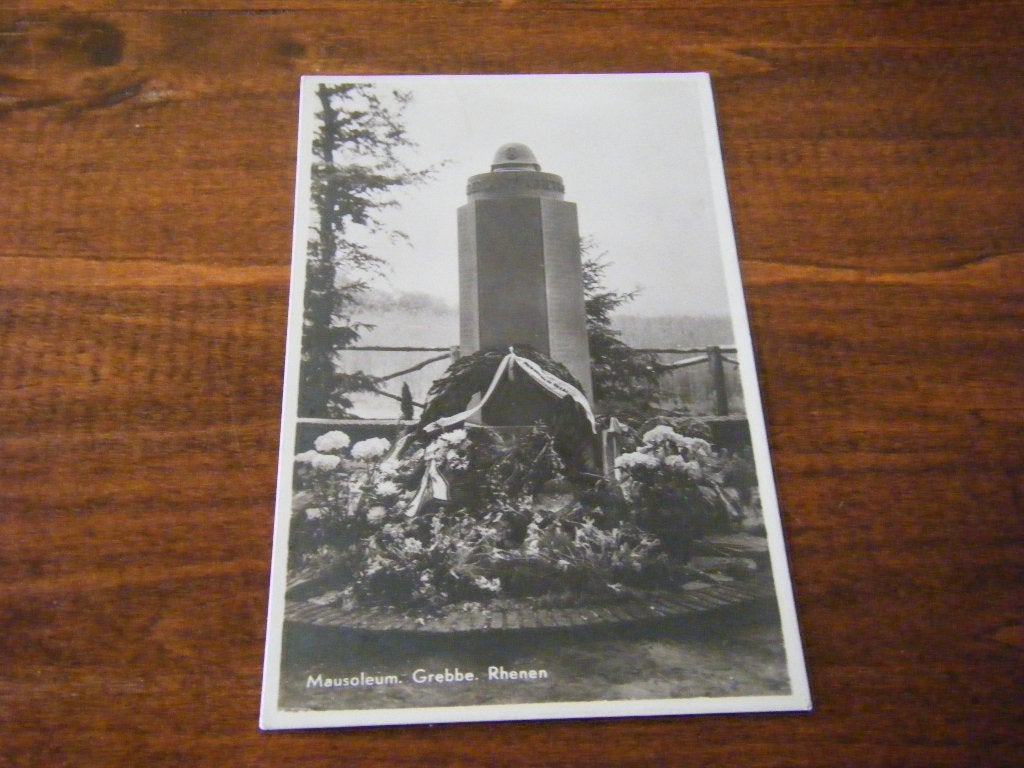 M43 - Rhenen - Mausoleum - Mooi/Oud, Verzamelen, Ophalen of Verzenden, 1940 tot 1960, Utrecht