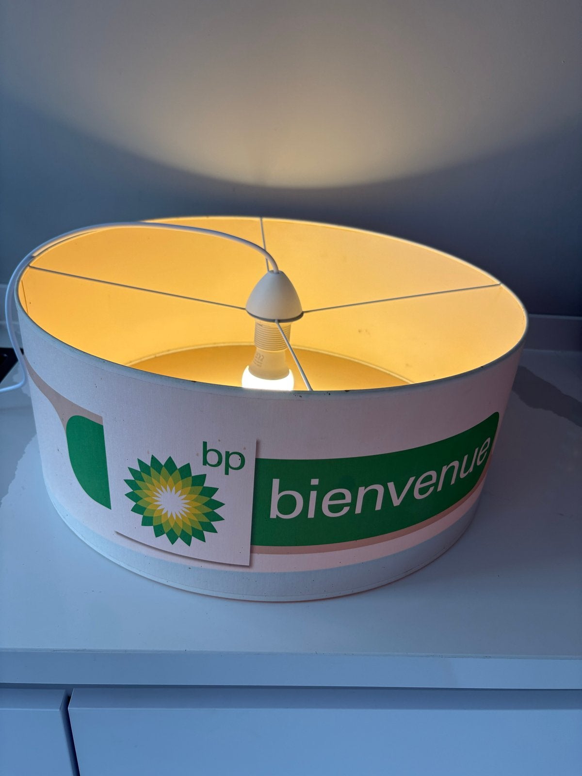 Foto 6 van Unieke BP hanglamp uit tankstation - Vintage design