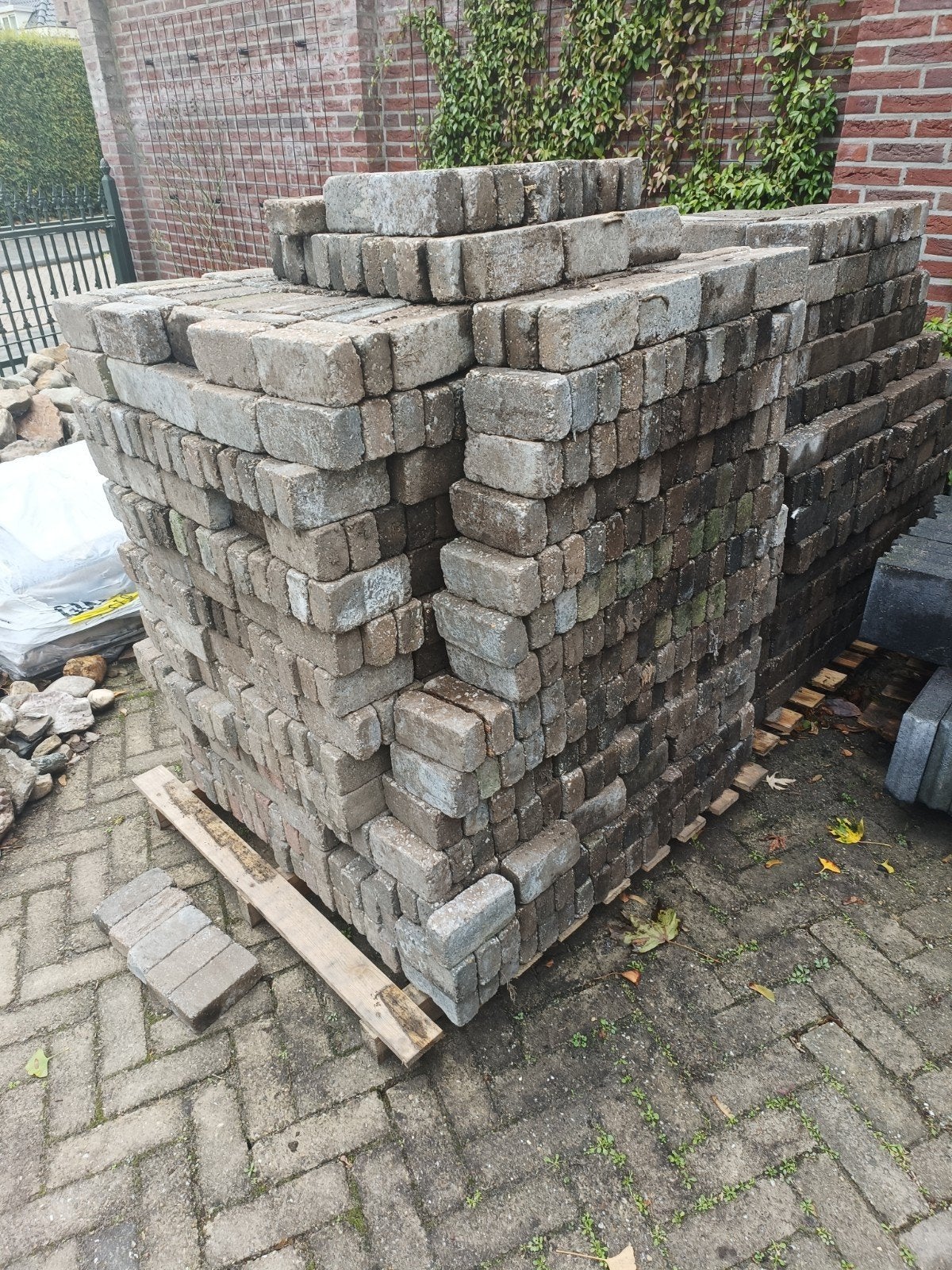 Betonnen straatstenen 145x75x45mm, Tuin en Terras, Ophalen, Gebruikt, Beton, Klinkers