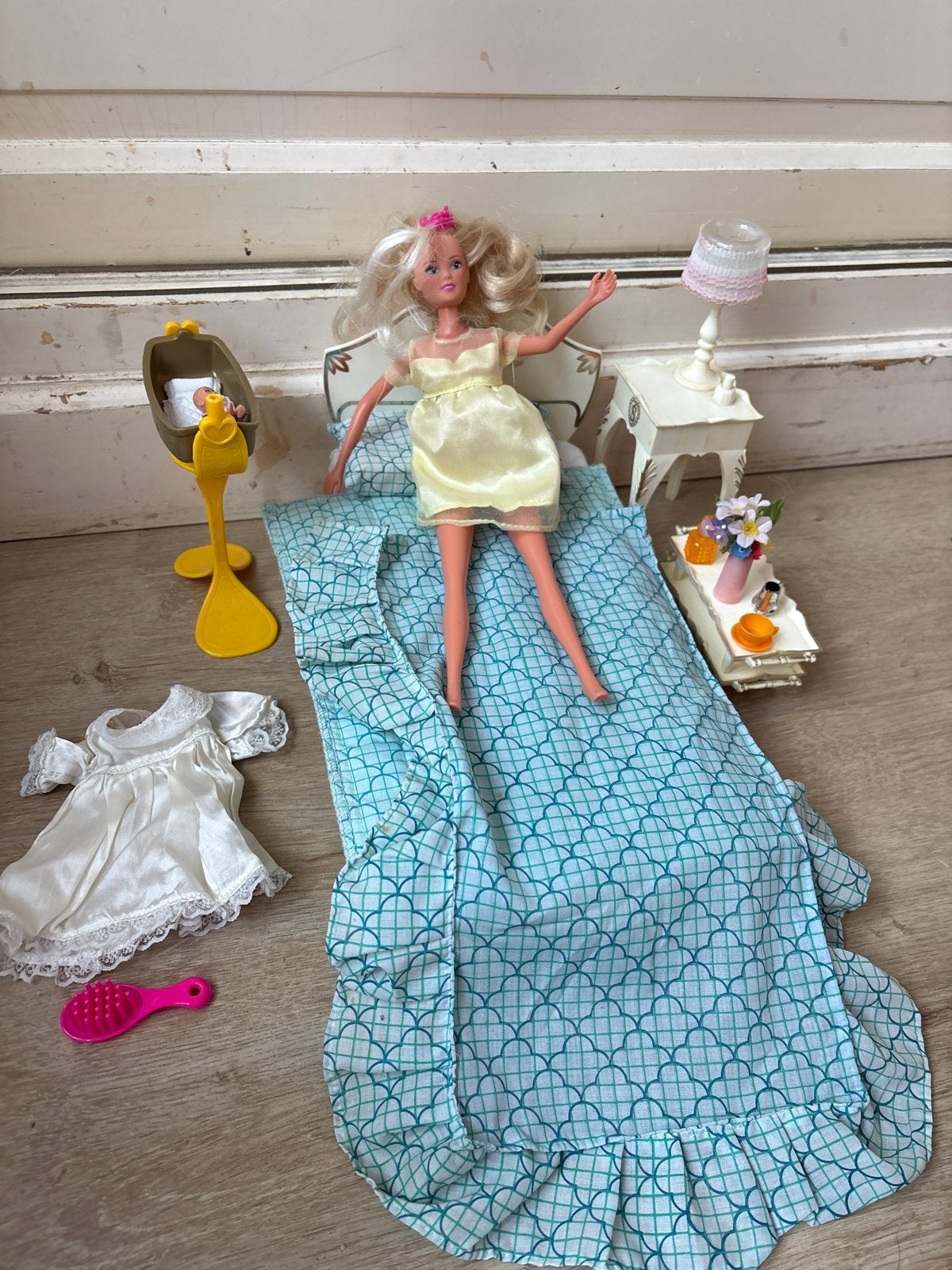 Vintage Barbie Midge zwanger met baby en accessoires, Kinderen en Baby's, Ophalen of Verzenden, Gebruikt, Barbie
