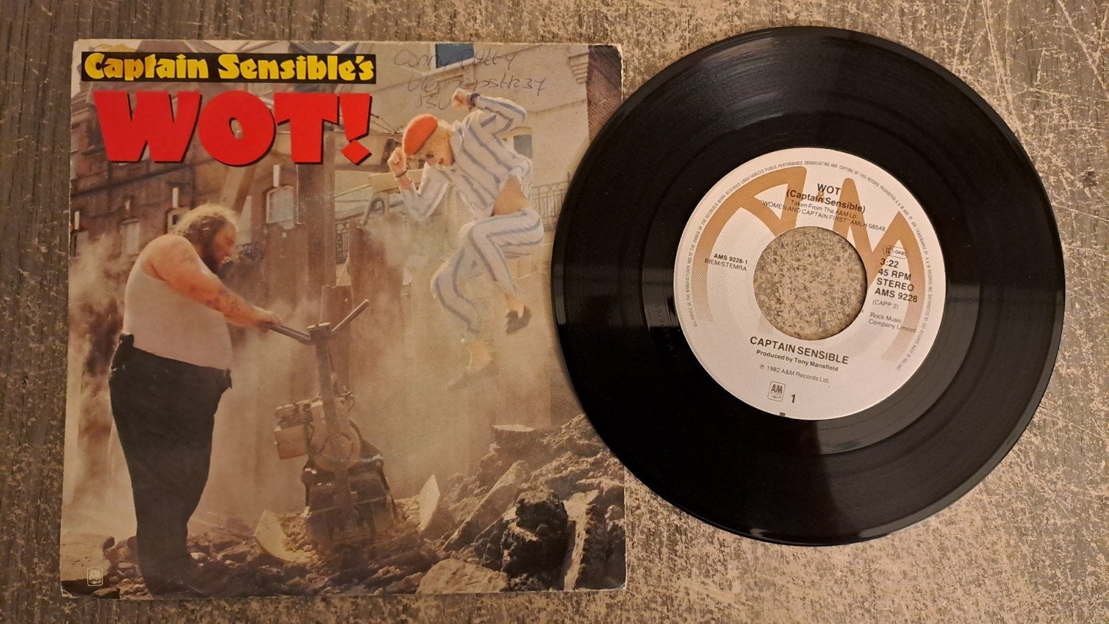 Captain sensible's  - WOT, Fotohoes, Ophalen of Verzenden, Gebruikt, Pop