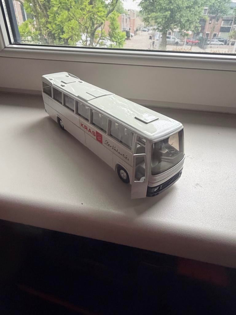 Modelbus De Jong Intra Vakanties - Holland International, Hobby en Vrije tijd, Ophalen of Verzenden, Zo goed als nieuw