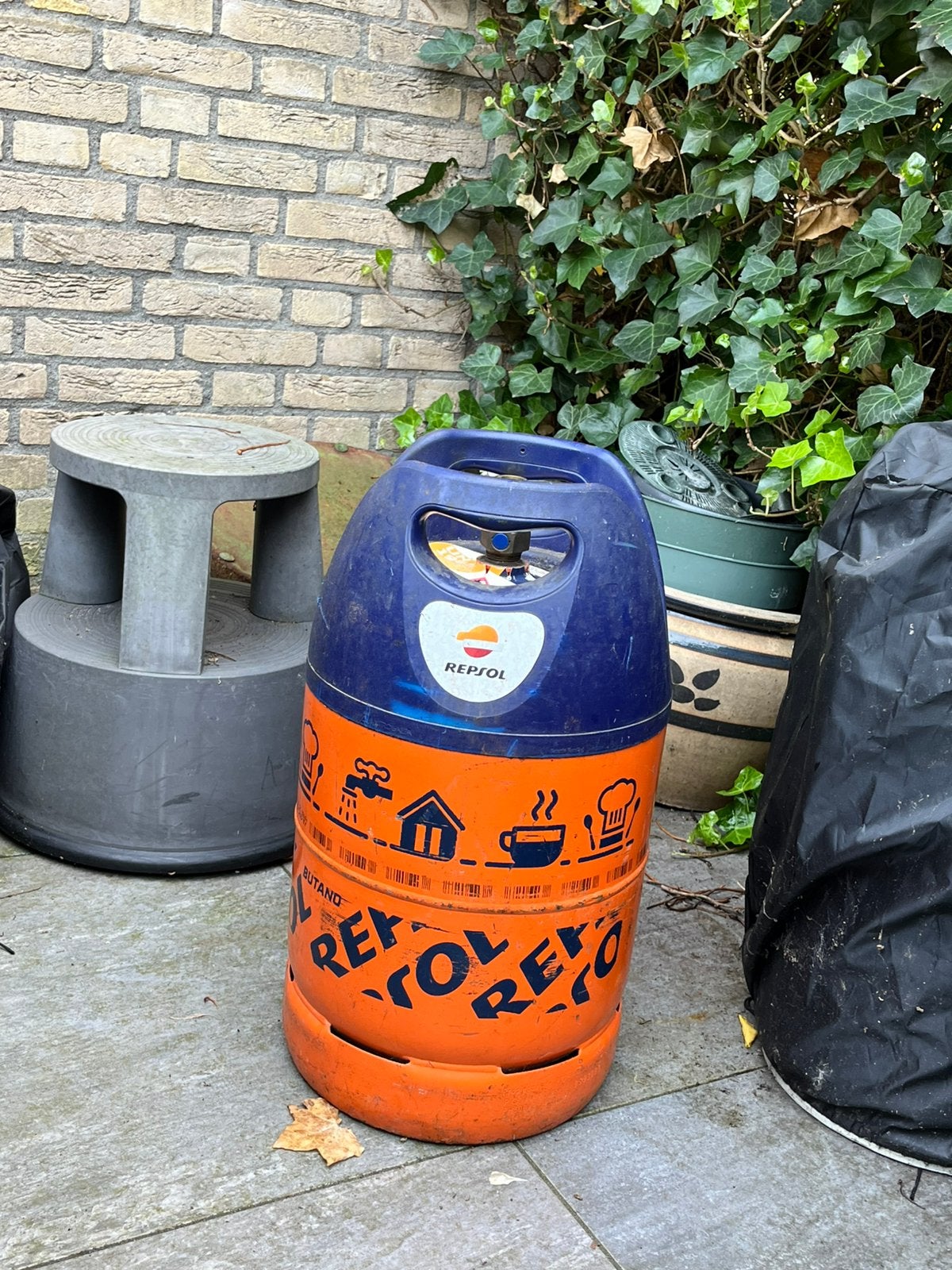 Spaanse lege Repsol butaan gasfles, Caravans en Kamperen, Ophalen, Zo goed als nieuw