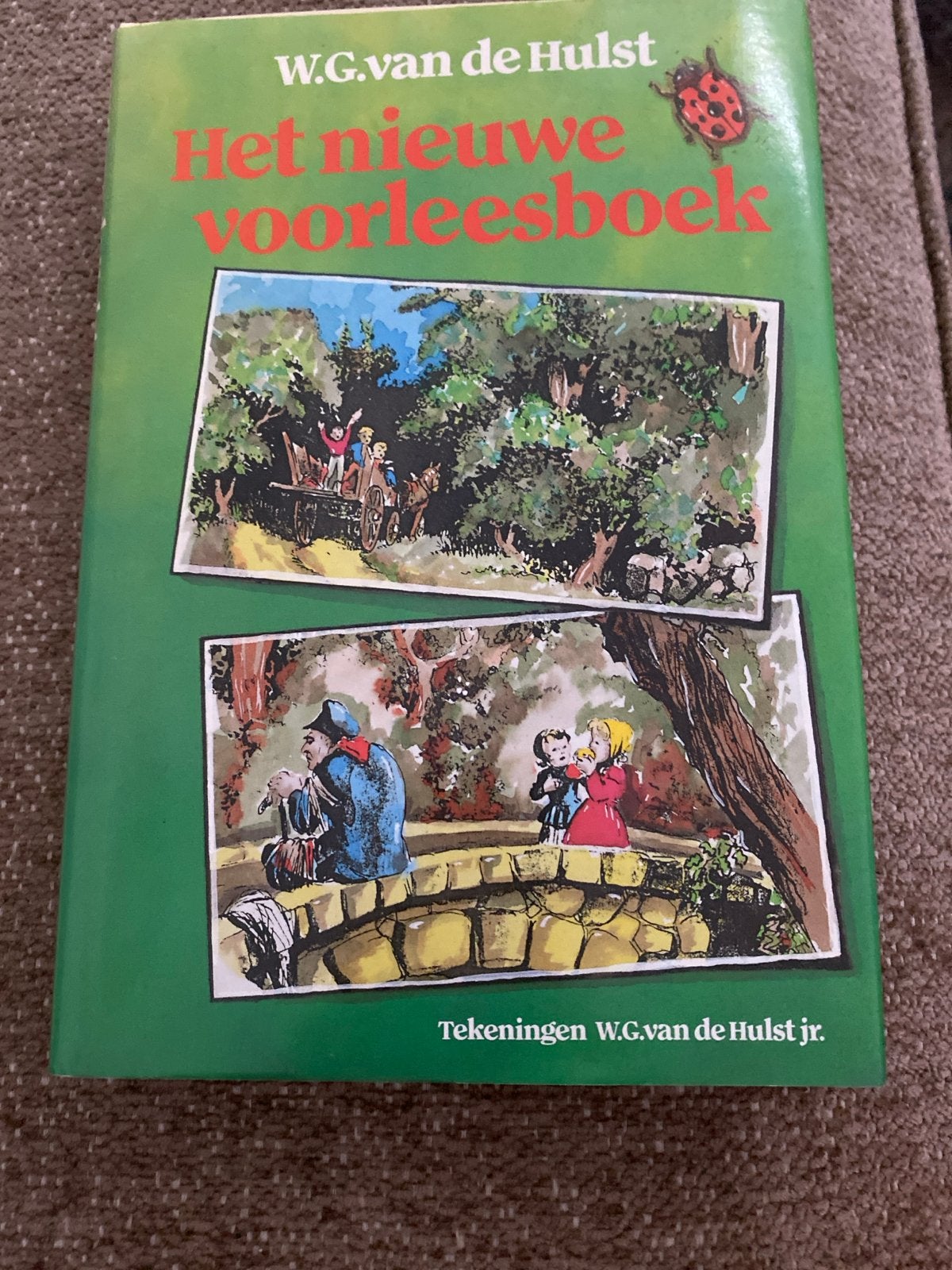 Het nieuwe voorleesboek - W.G. van de Hulst, Ophalen of Verzenden, Gelezen, Fictie algemeen