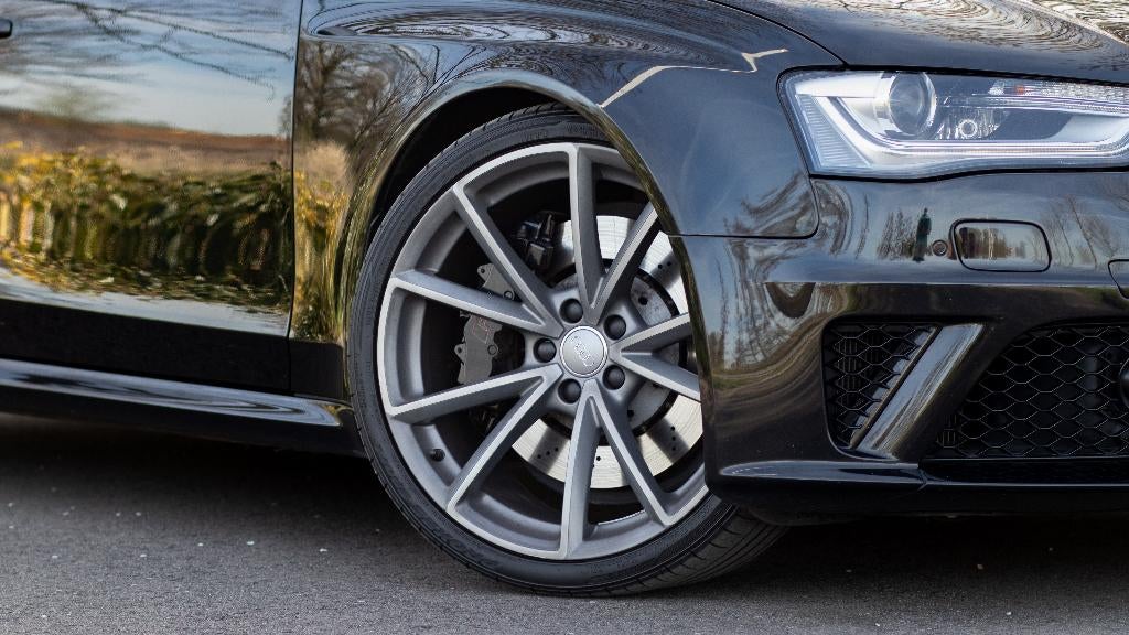 Audi RS4 Quattro 4.2 V8, Automaat, 1770 kg, Elektronische parkeerrem, Zwart