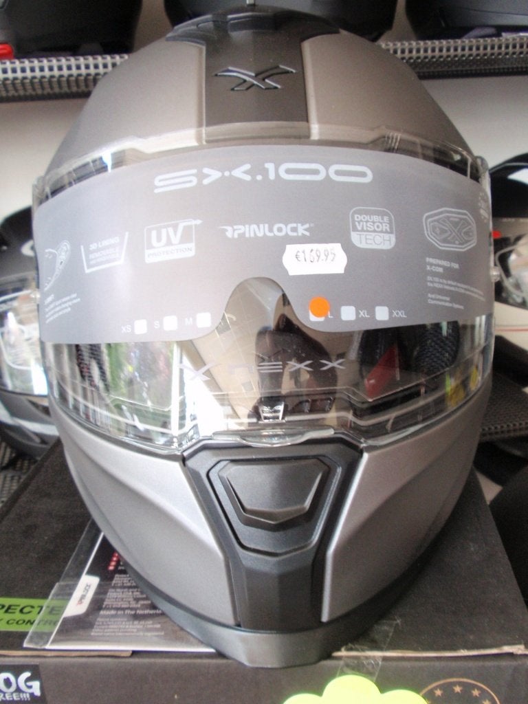 Overjarige integraalhelm Nexx SX100 maat S 169.90 Nu 99,-, Splash design BV, Dames, De Amert 702 5462 GH Veghel, Integraalhelm