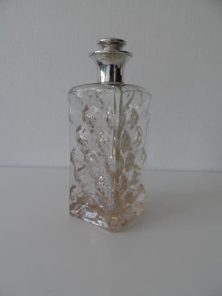 Glazen karaf met zilveren kraag en zilveren dop, Antiek en Kunst, Antiek | Glas en Kristal, Ophalen