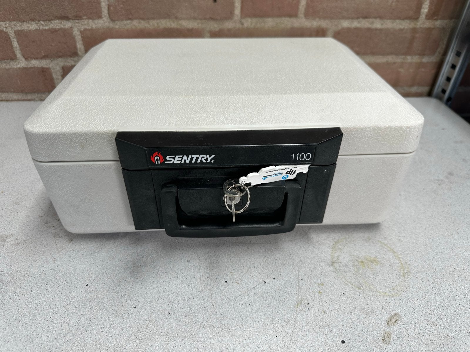 SentrySafe 1100 Brandwerende Brandveilige Brandkast met Sleu, Ophalen, Gebruikt, Brandkast