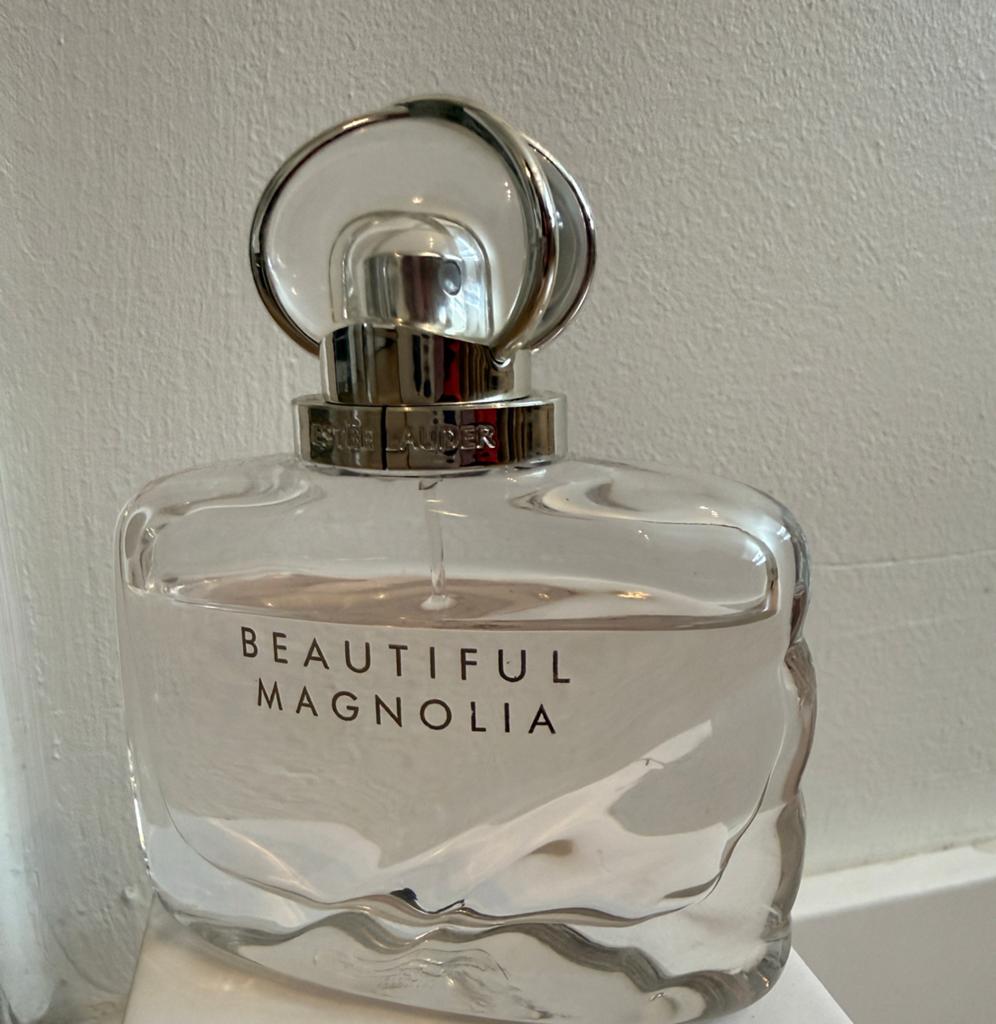 Estée Lauder Beautiful Magnolia Eau de Parfum 50ml, Ophalen of Verzenden, Zo goed als nieuw