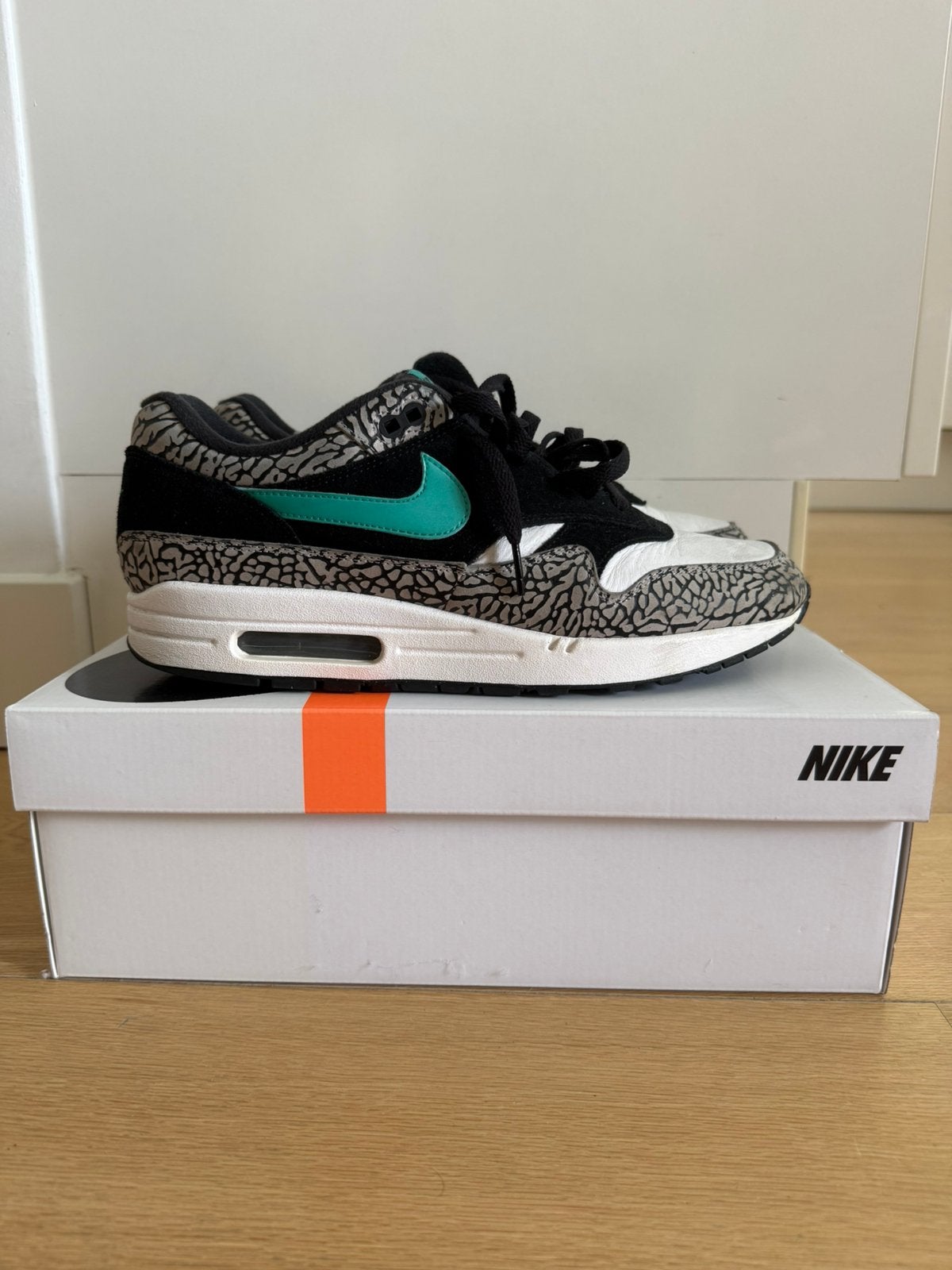 Nike Air Max 1 - Eliphant 45, Ophalen, Zo goed als nieuw, Overige kleuren