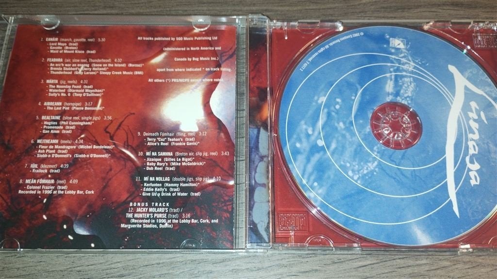 Lúnasa ‎- Lúnasa [Gesigneerd], Ophalen of Verzenden, Zo goed als nieuw, Folk, Gesigneerd