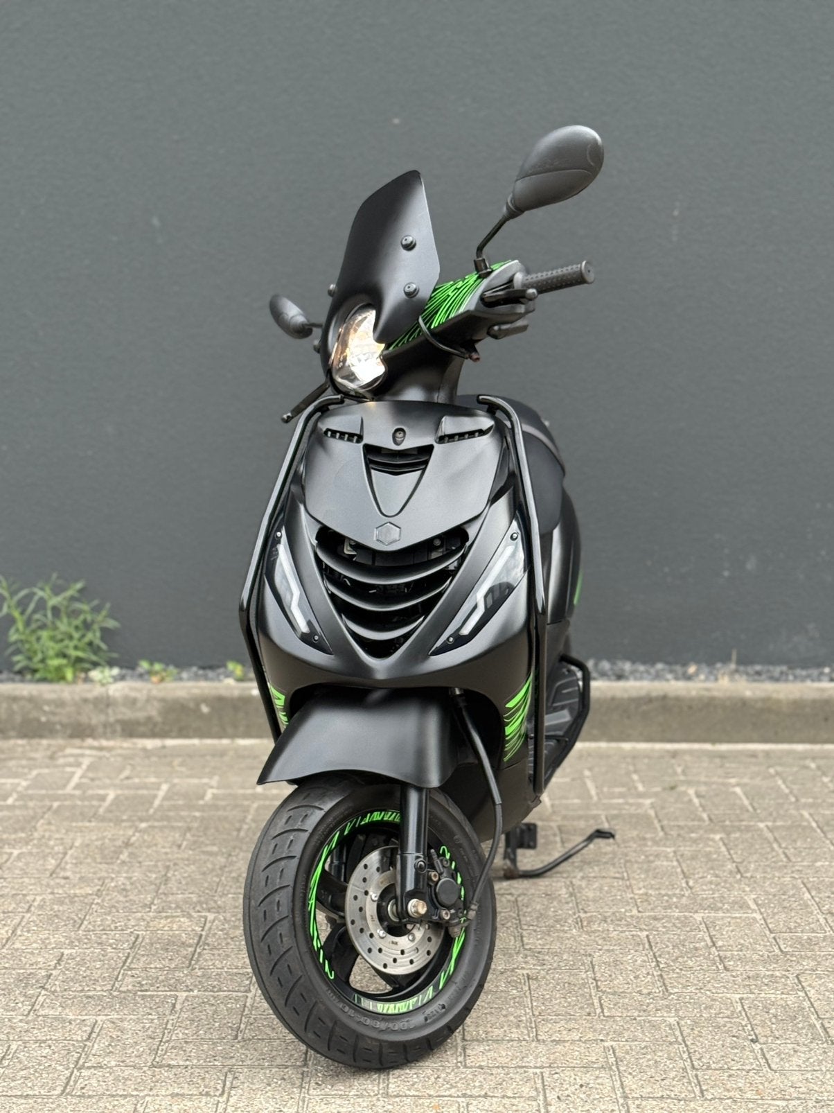 Piaggio Zip iGET 2024 NIEUWSTAAT! SPECIAL EDITION FULL ALPHA, Ophalen, Zip, Zo goed als nieuw, Benzine