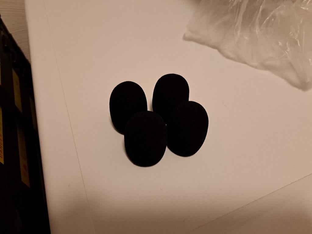 Plopkapjes voor o.a. icom microfoons., Ophalen of Verzenden
