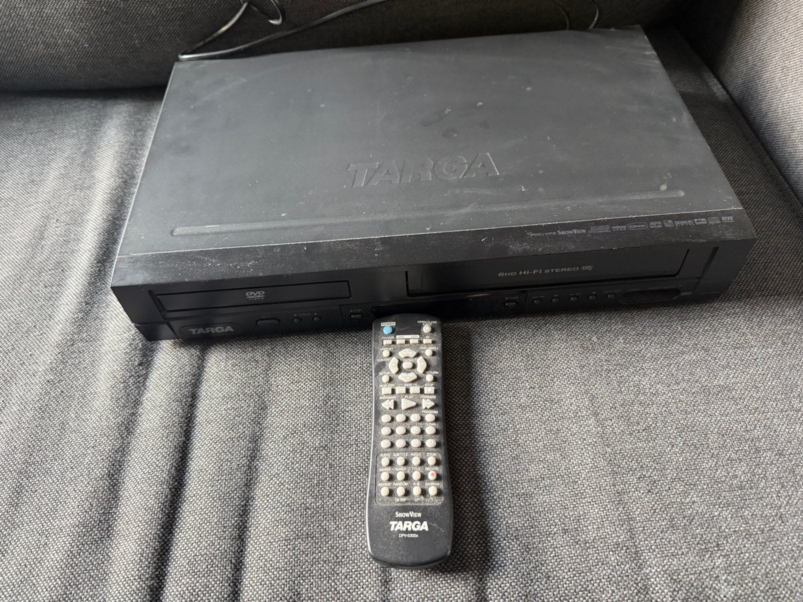 Targa dvd vhs combi speler met afstandsbediening!, Ophalen of Verzenden, Zo goed als nieuw, VHS-speler of -recorder