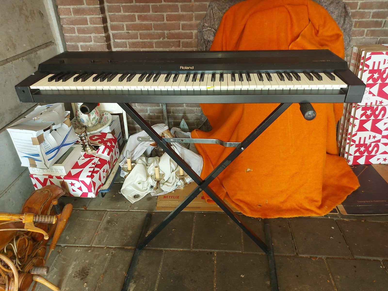 Roland KR-33 Digitaal Keyboard met standaard, Ophalen