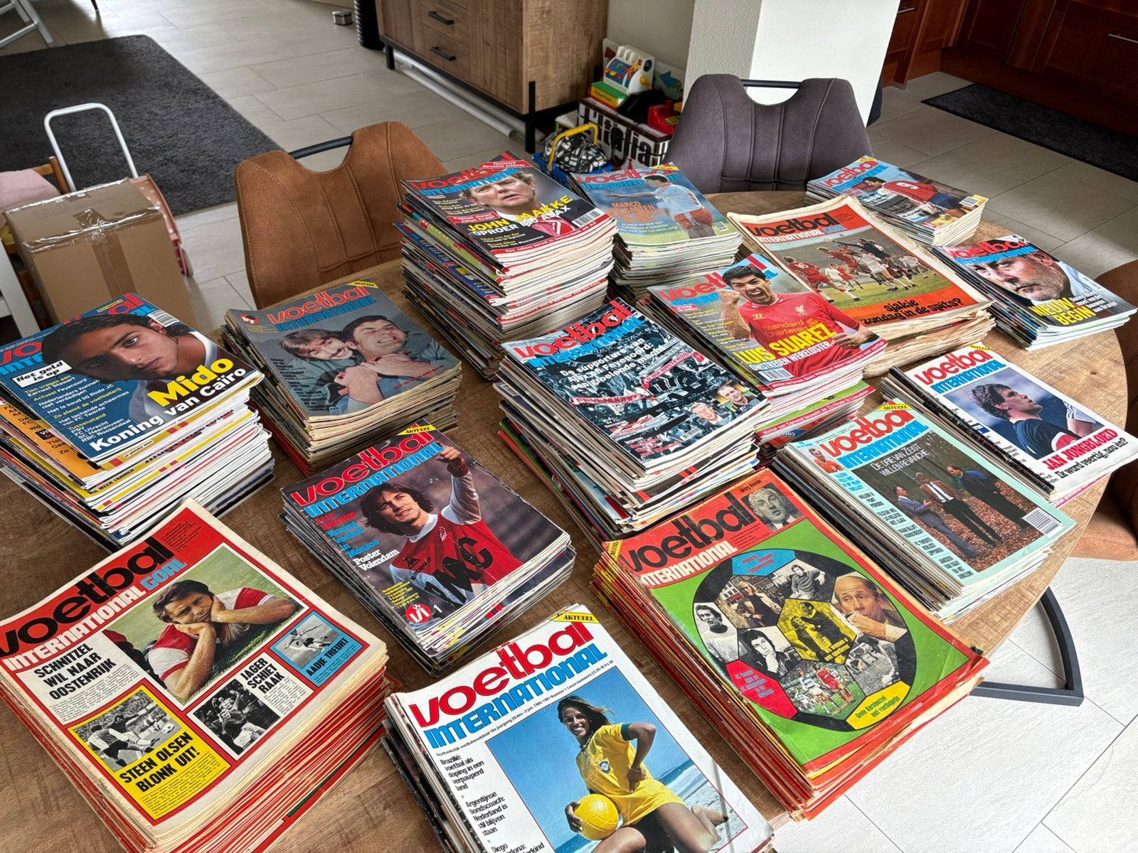 Voetbal International: grote verzameling tijdschriften, Verzenden, Gelezen, Sport en Vrije tijd