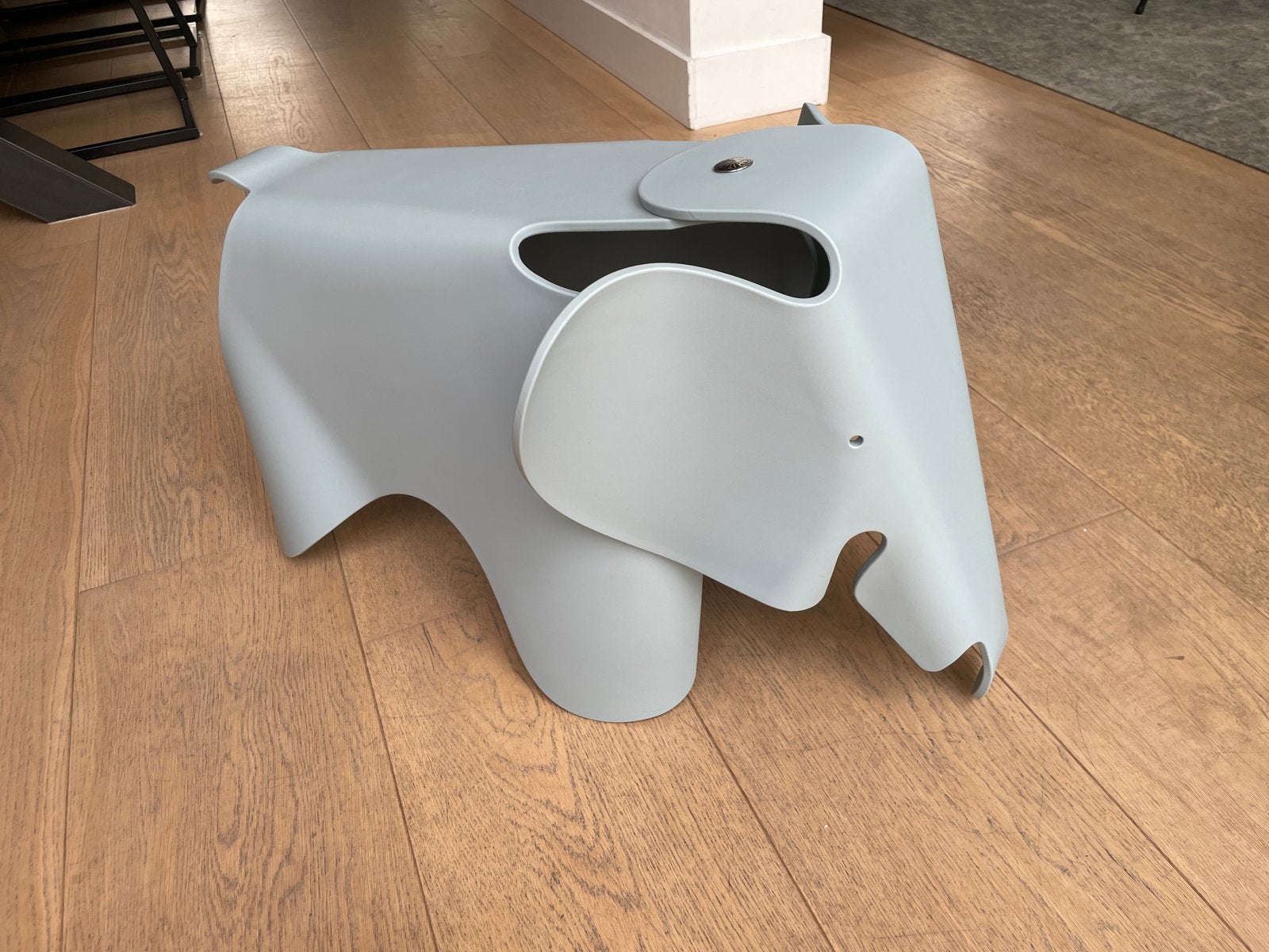 Leuke olifant kruk/speelgoed voor kinderen Vitra Eames, Ophalen, Gebruikt, Jongen of Meisje