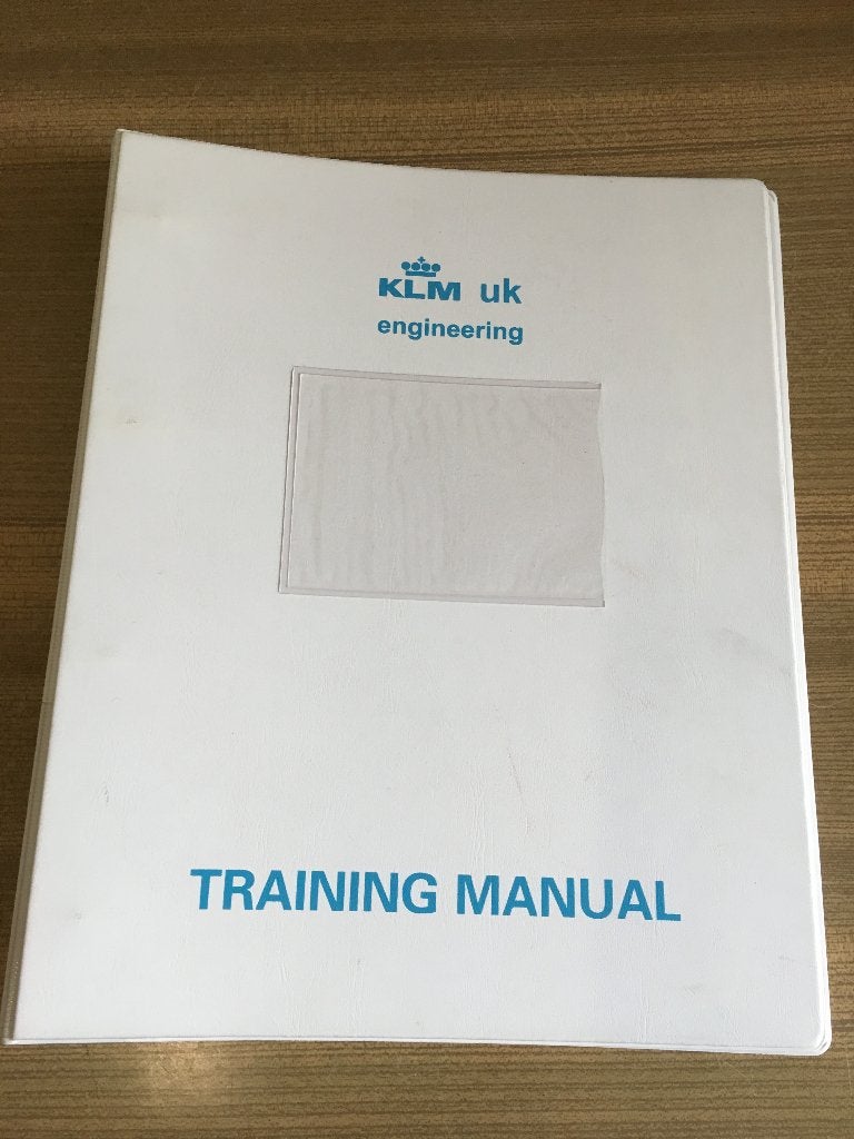 KLM UK Fokker 100 Component Location Guide train- studieboek, Verzamelen, Ophalen of Verzenden, Zo goed als nieuw, Boek of Tijdschrift