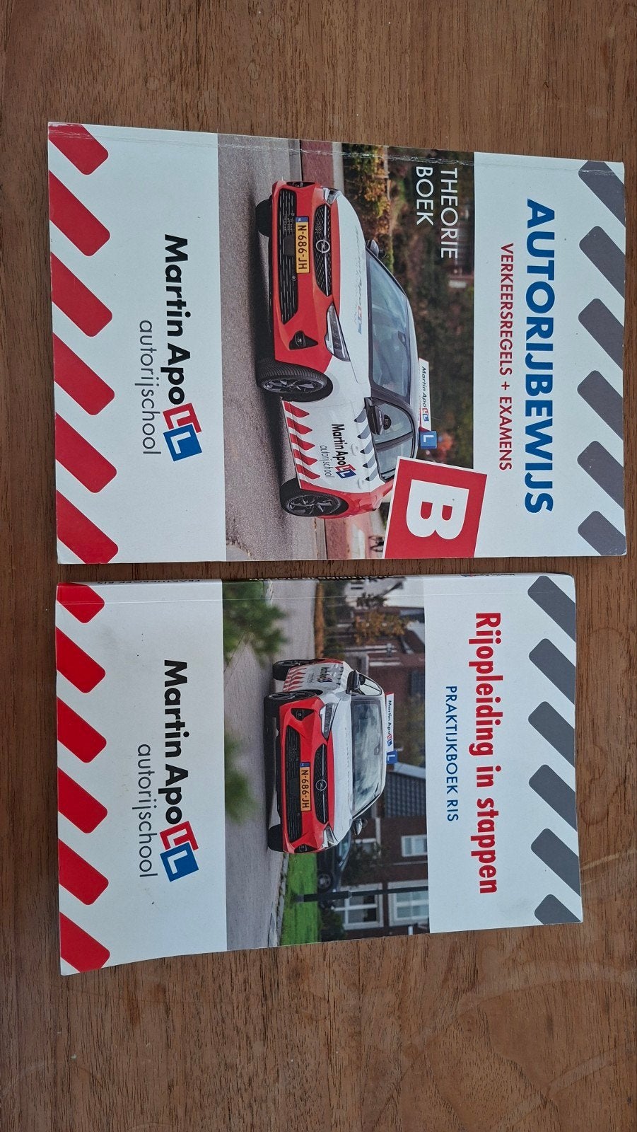 Auto Theorie en Praktijk boek Martin Apoll, Ophalen of Verzenden, Gelezen, Overige vervoermiddelen
