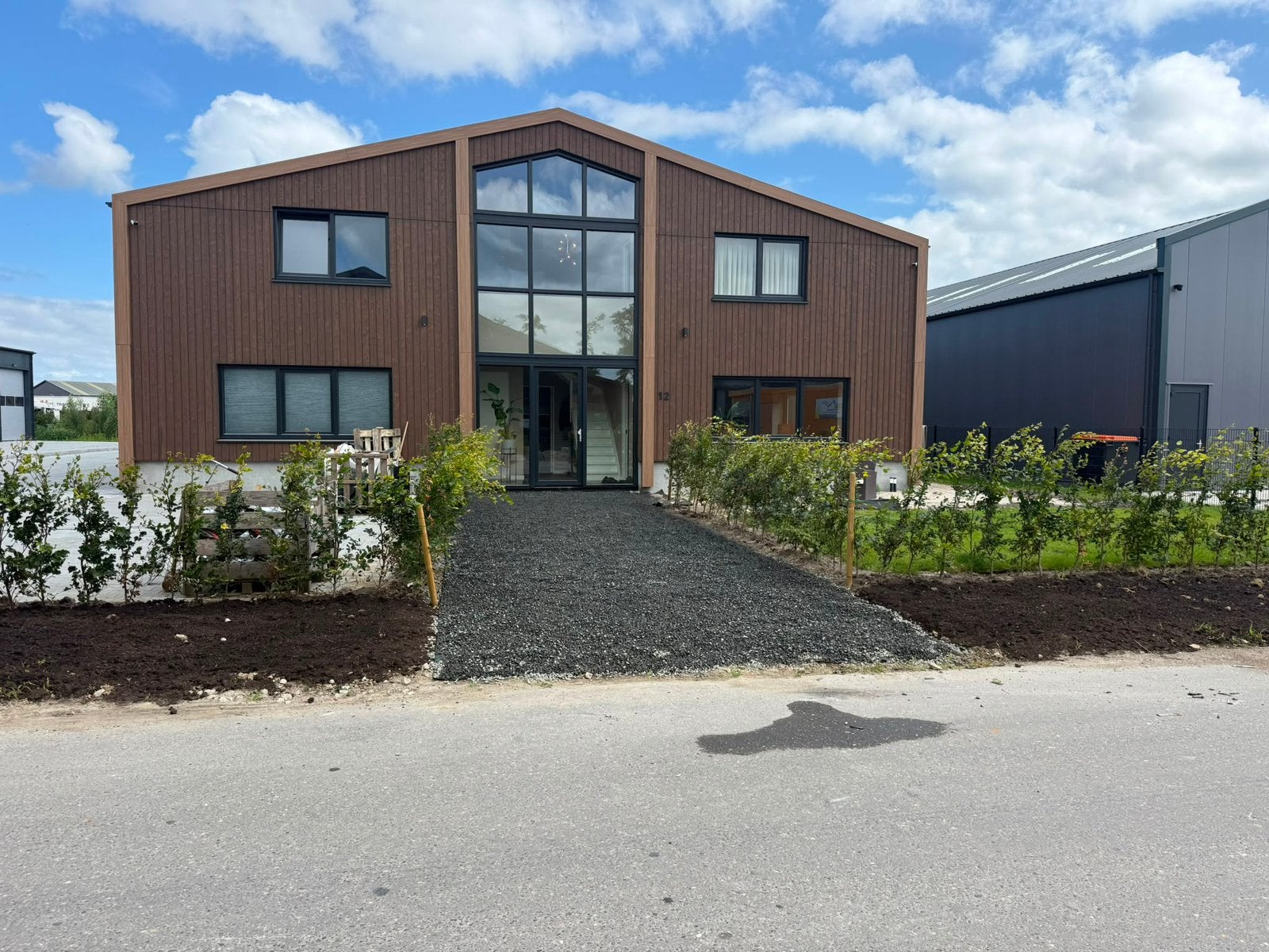 Woning met loods te koop in Menaam, Verkoop zonder makelaar, Friesland, 213 m², 4 kamers