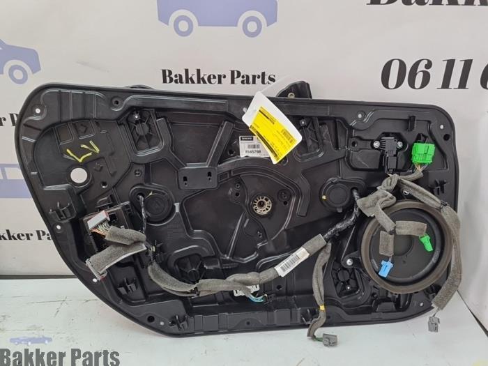 Ruitmechaniek 4Deurs links-voor van een Volvo V40, Gebruikt, -, -, Ophalen of Verzenden