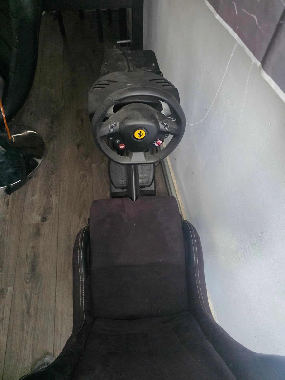 Racestoel met Thrustmaster T150 stuur en pedalen, Spelcomputers en Games, Ophalen, Overige merken, Gebruikt