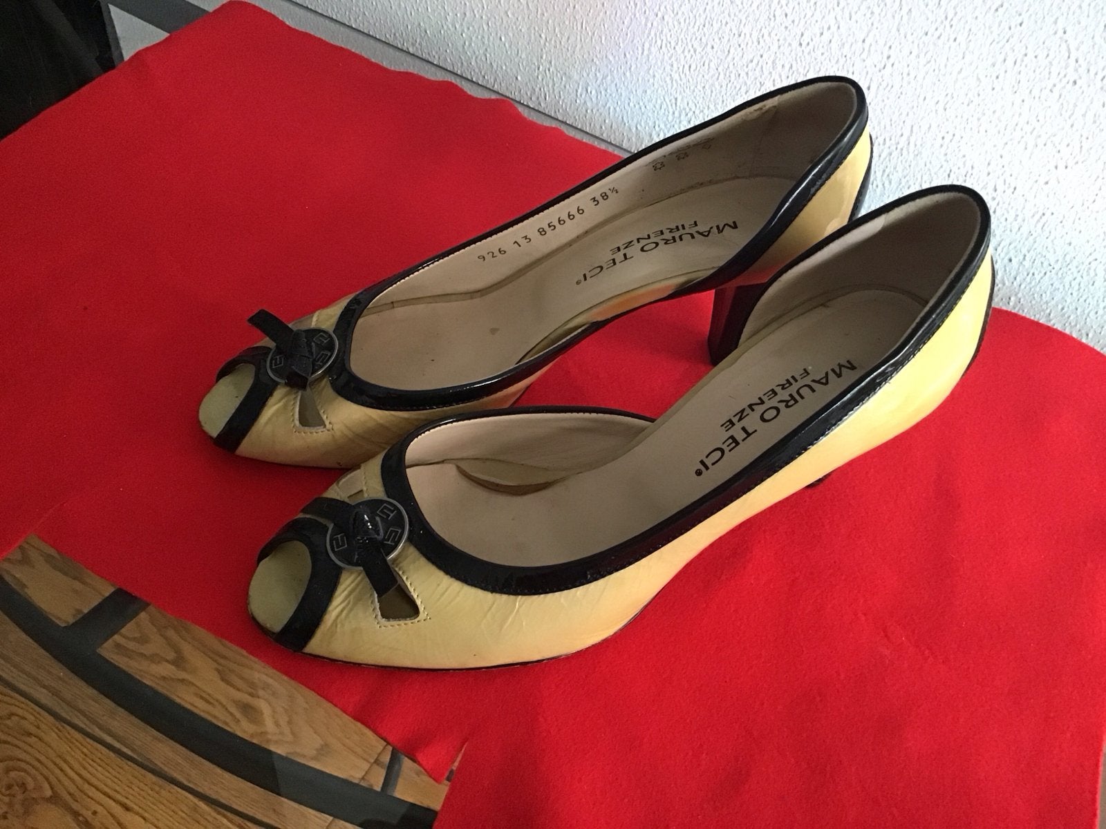 Mauro Teci Firenze Peep-toe Pumps - Zo goed als nieuw, Kleding | Dames, Ophalen of Verzenden, Zo goed als nieuw, Beige, Pumps