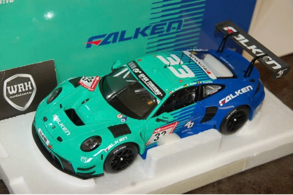 1:18 PORSCHE 911 992 GT3 R #33 FALKEN Minichamps in doos WRH, Hobby en Vrije tijd, Modelauto's | 1:18, Verzenden, Zo goed als nieuw