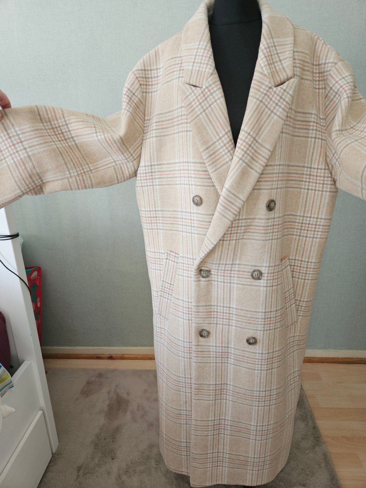 ASOS DESIGN geruite lange heren jas maat M, Maat 38/40 (M), Beige, ASOS DESIGN, Ophalen of Verzenden