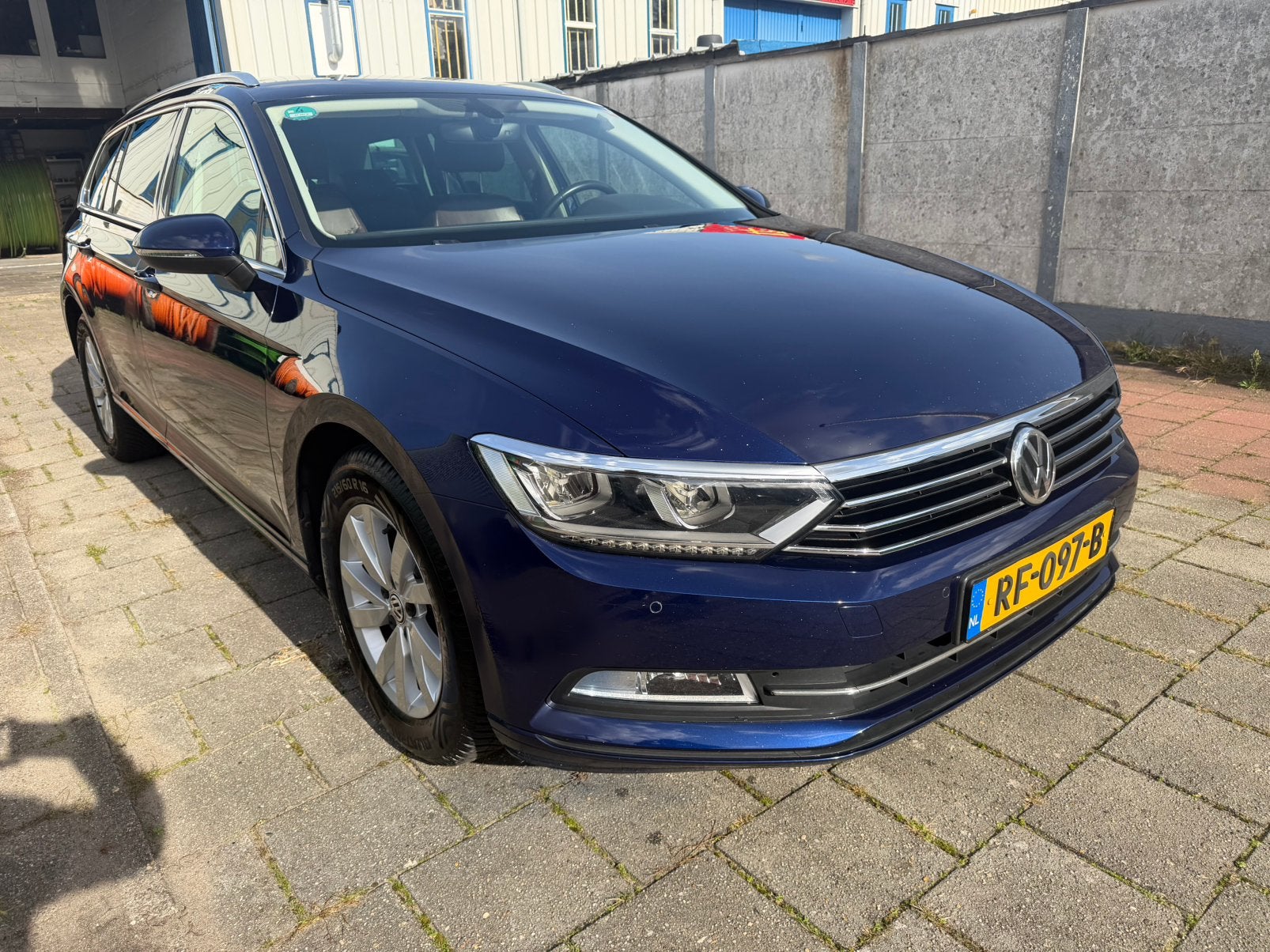 Volkswagen Passat 2.0 TDI 110KW Variant DSG 2017 Blauw, Auto's, 1441 kg, 4 cilinders, 2000 kg, Blauw